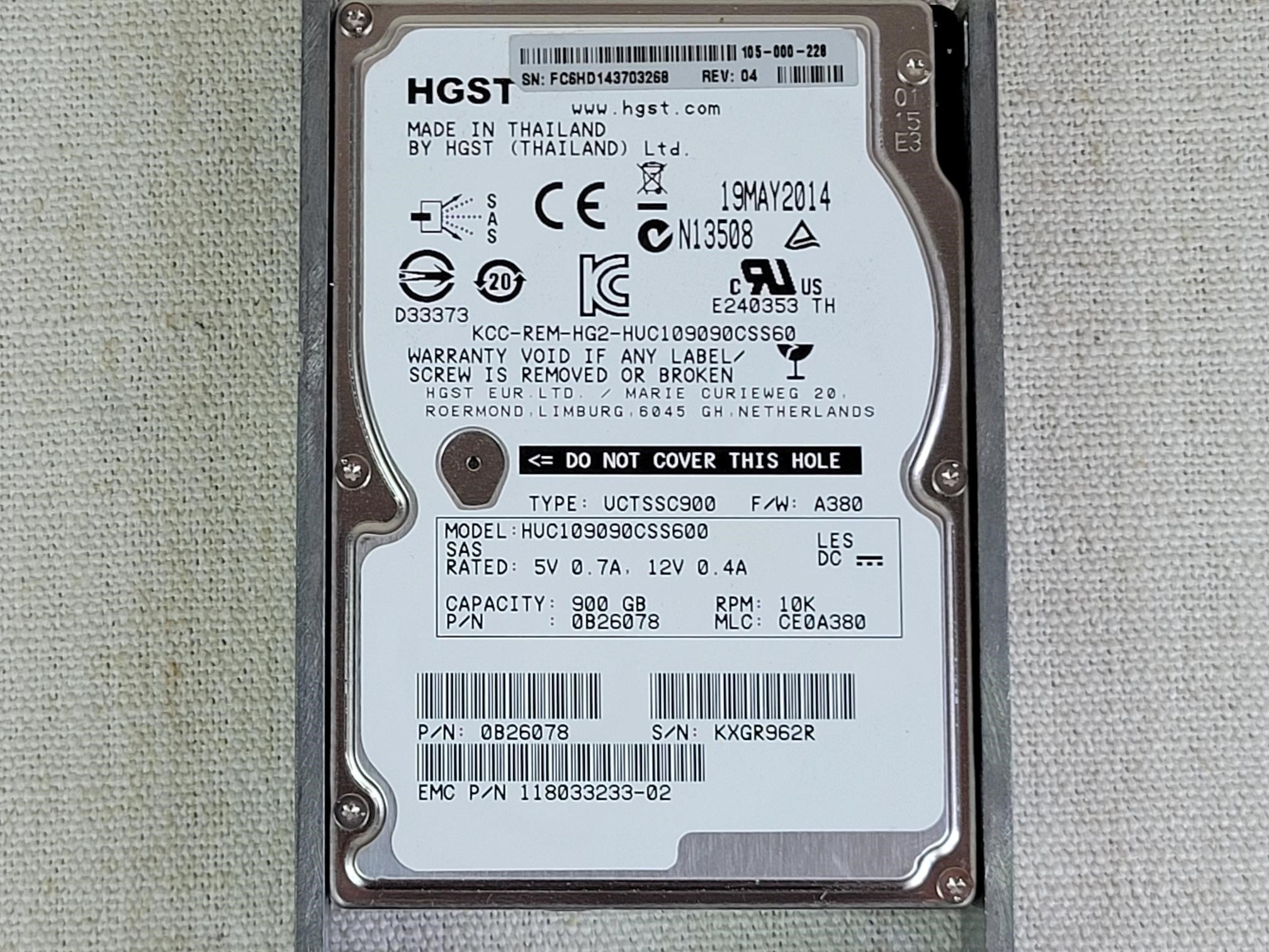 XtremIO – 900GB 10K 6GB/s SAS 2.5'' HDD for Controller – PN: 105-000-228