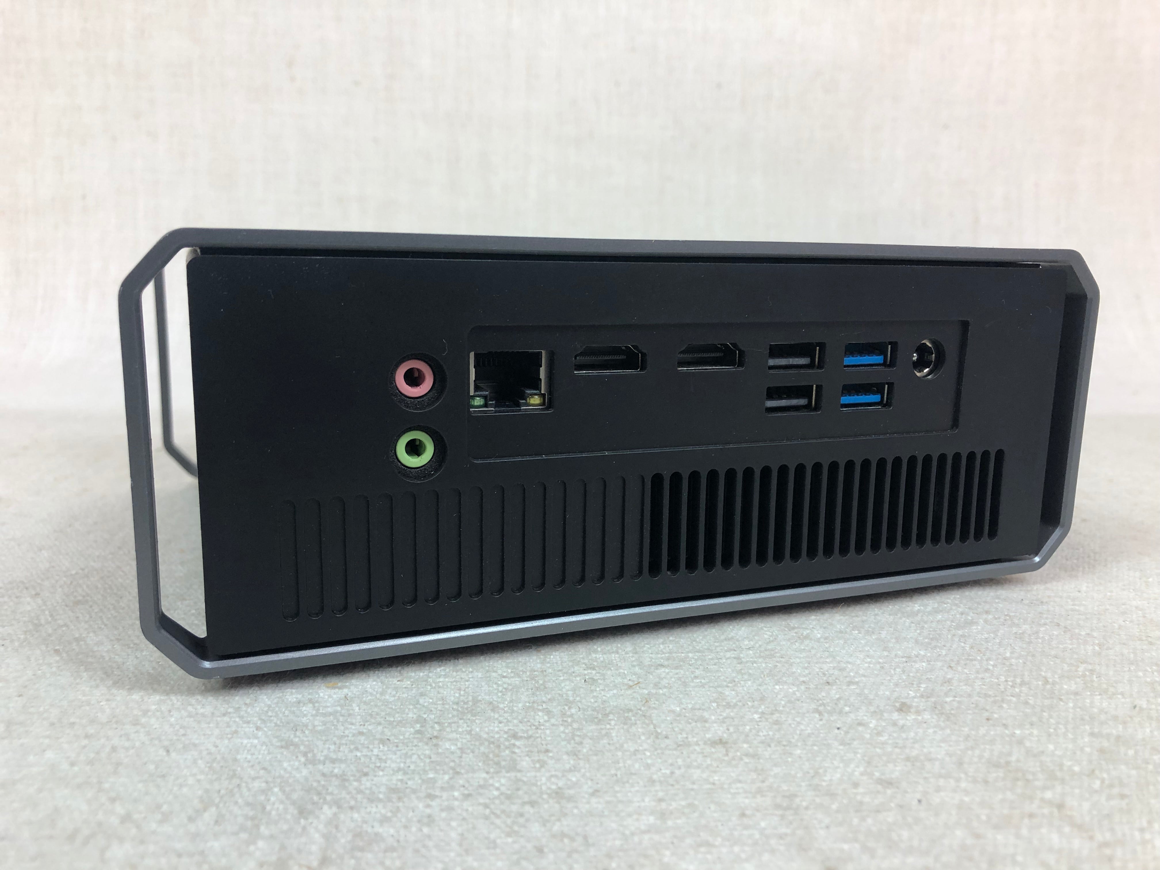 Chuwi CoreBox Mini PC Intel Core i5 8/256GB SSD Windows 10 Pro
