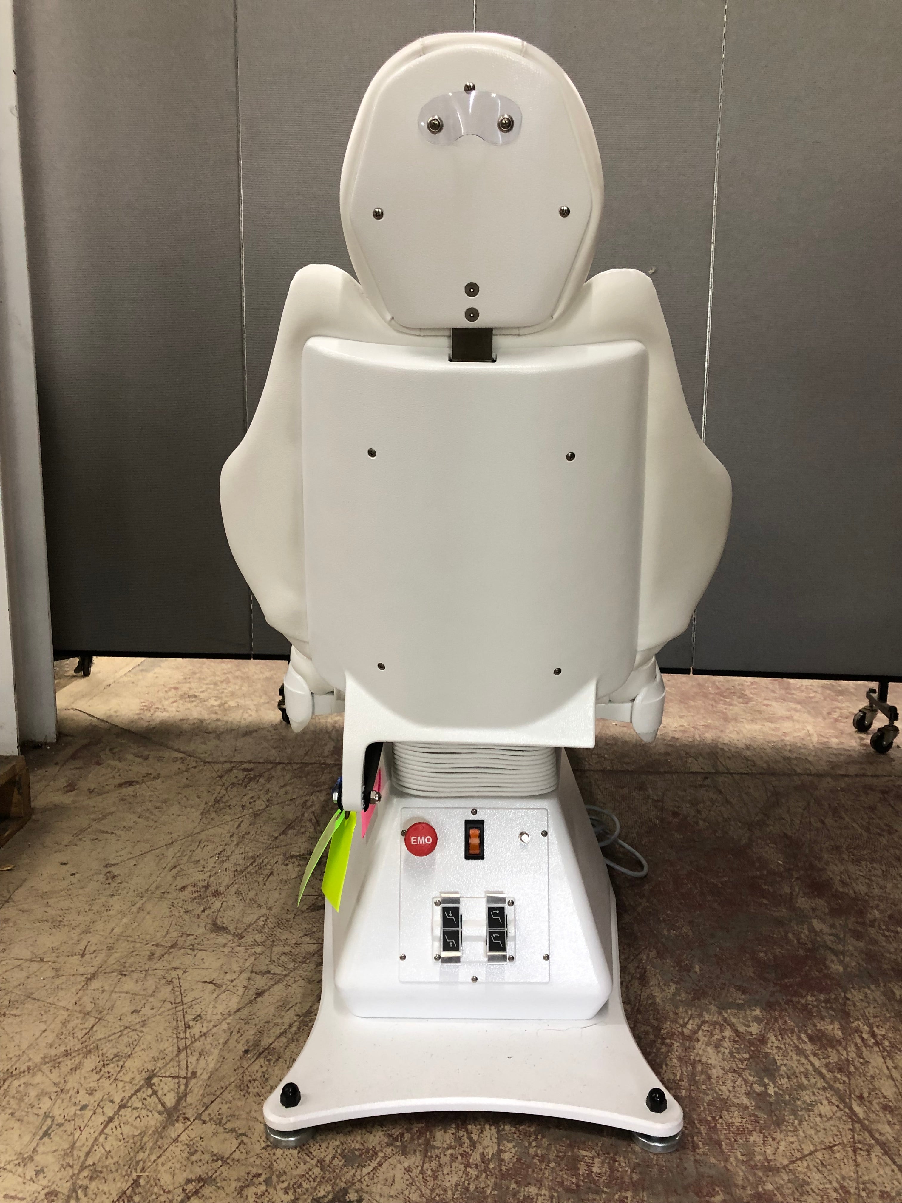 Dexta MK5CE/330E-10 Dental Exam Chair, White, Tested