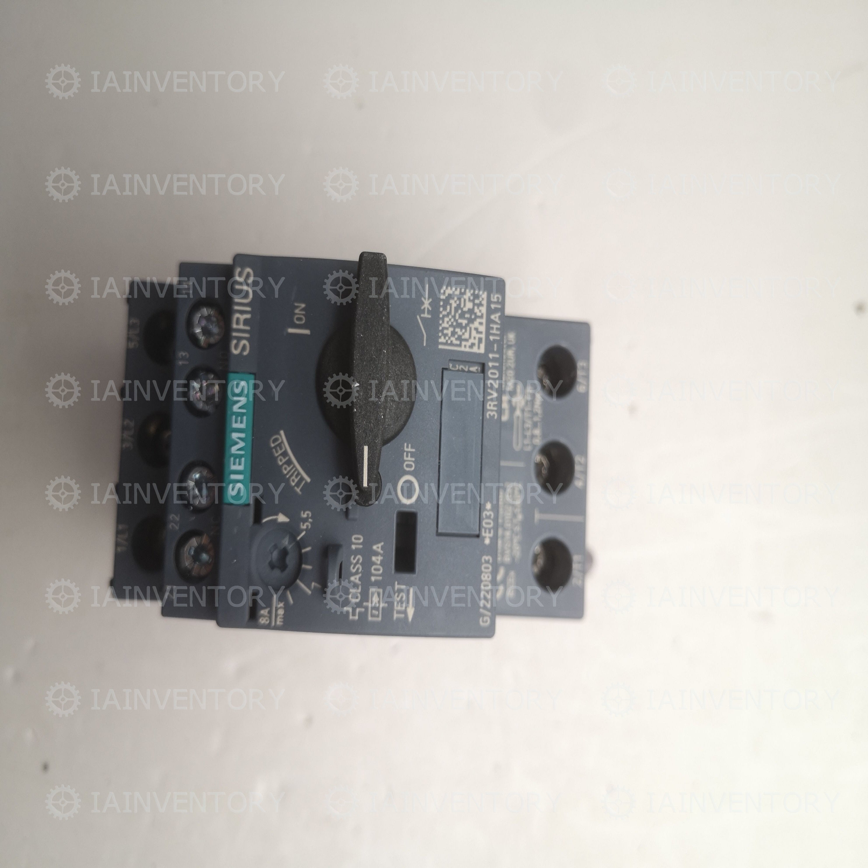 Siemens 3RV2011-1HA15 Circuit Breaker 3RV2 011-1HA15
