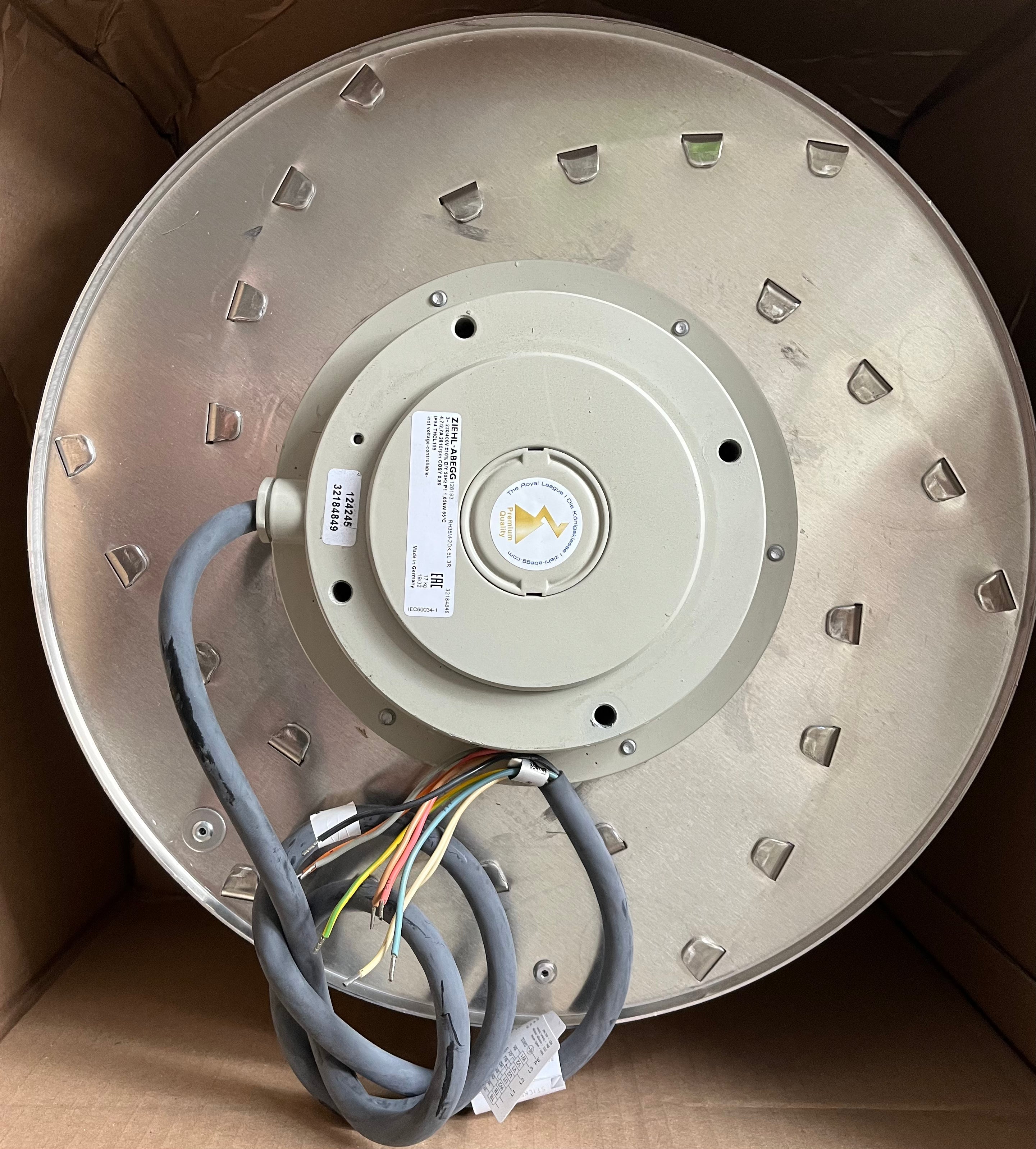 Brand new RH35M-2DK.5L.3R ZIEHL-ABEGG centrifugal fan 3~ 230/400V 50Hz 1650W 2810r/min
