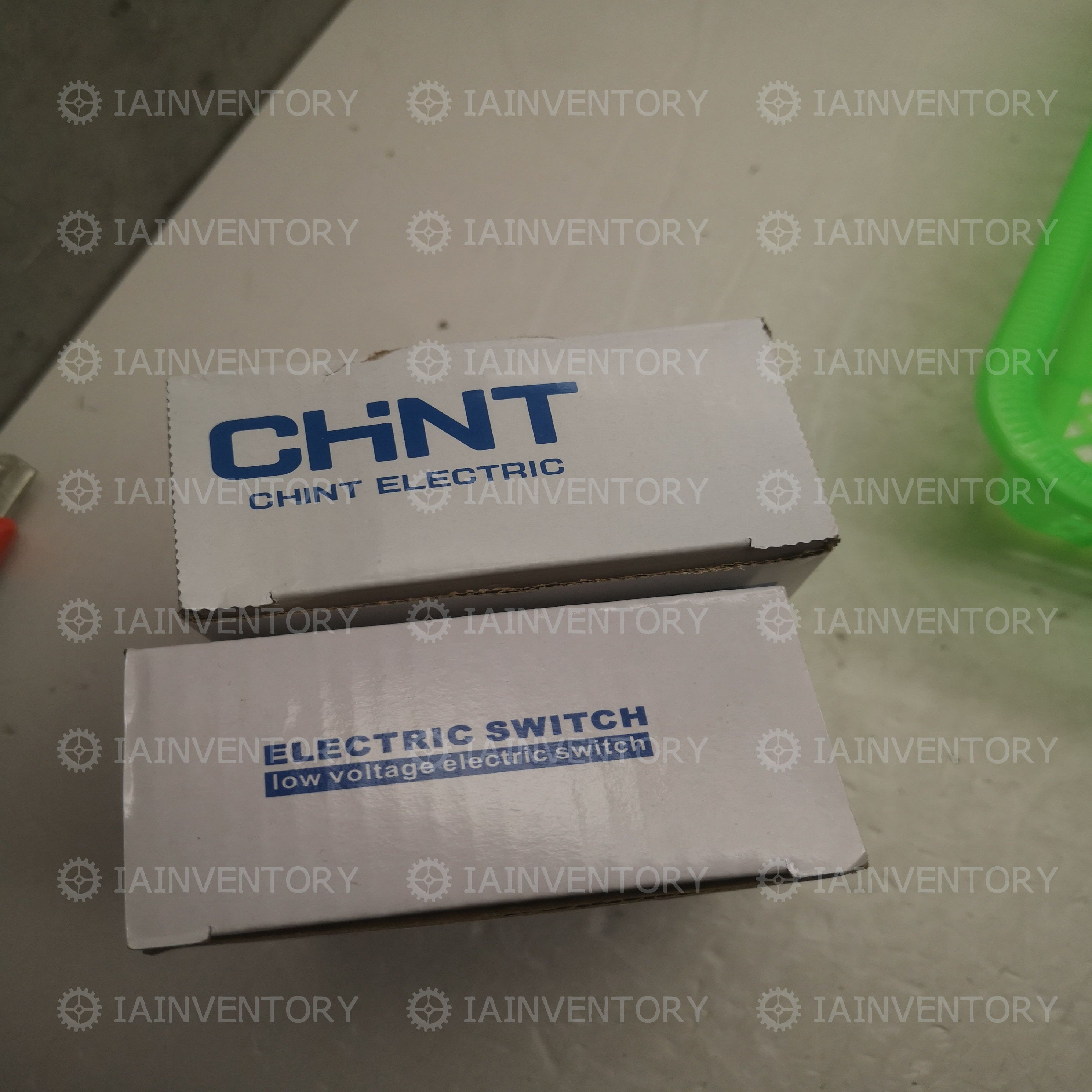Chint CJX1-22/22 AC contactor 220V 2 open 2 closed