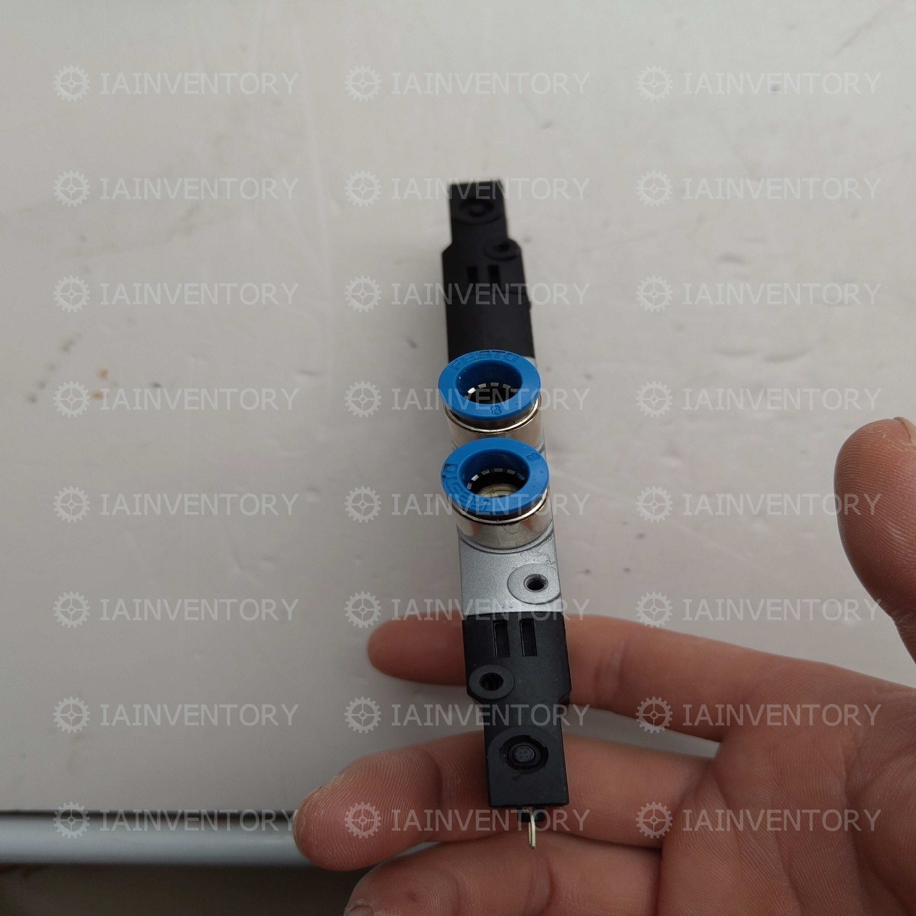 FESTO solenoid valve CPE14-M1BH-5 / 3G-QS-8 196904