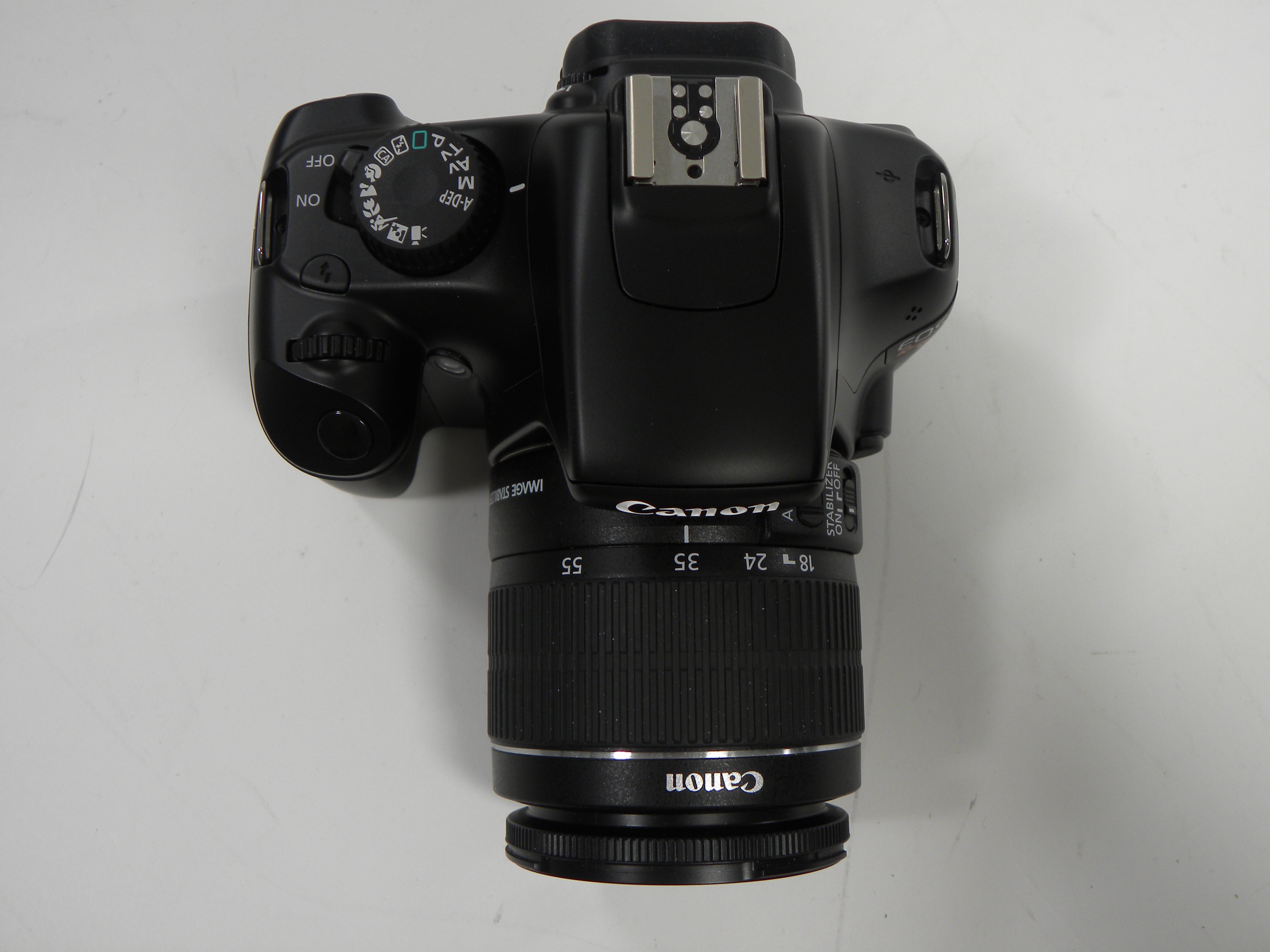 Canon EOS Rebel T3 18mp Digital SLR w/EF-S 18-55 IS II Shutter Ct. 119