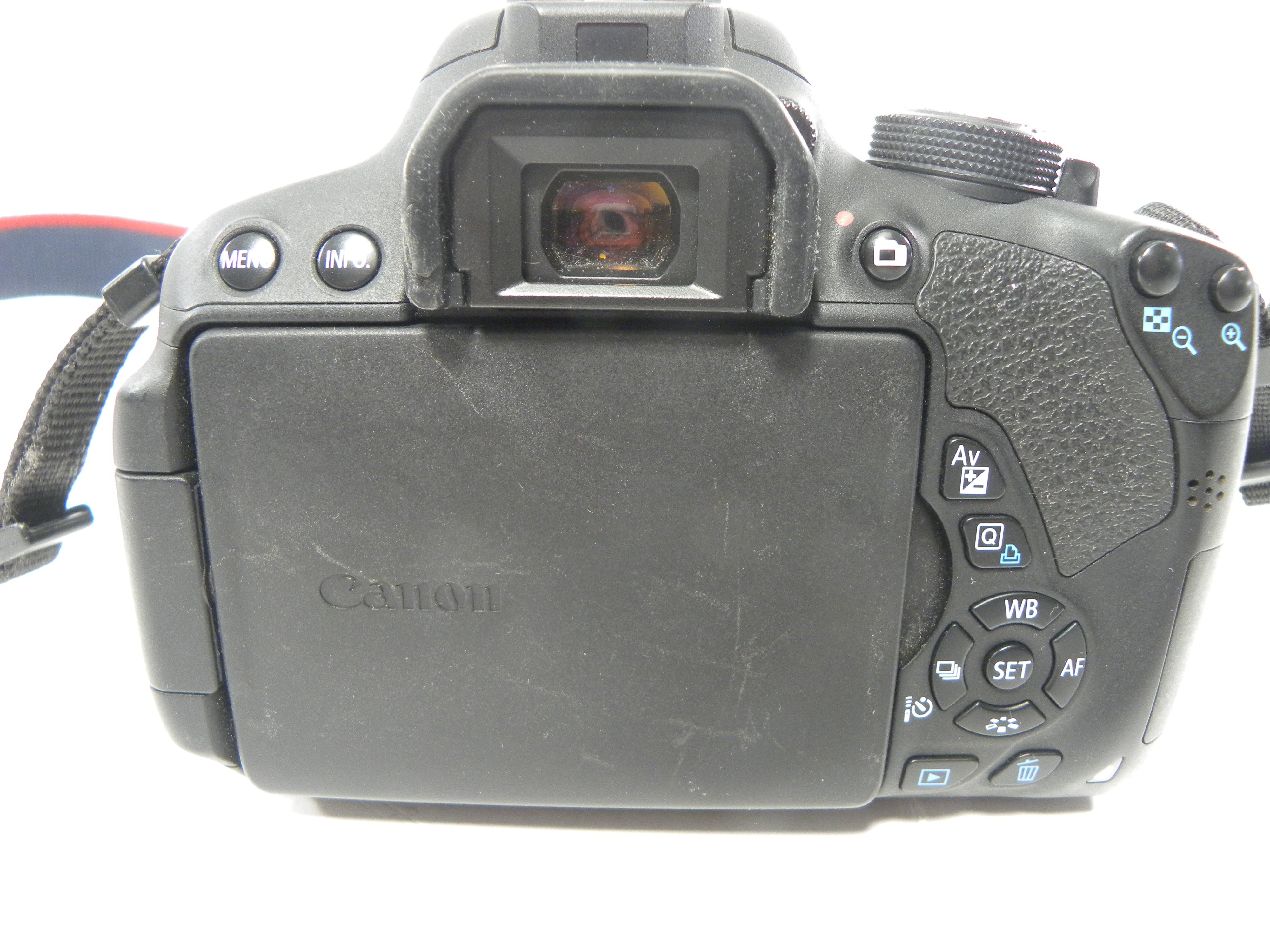 Canon EOS Rebel T5i 18.0mp Digital SLR w/EF-S 18-55 Shutter Ct.13,792