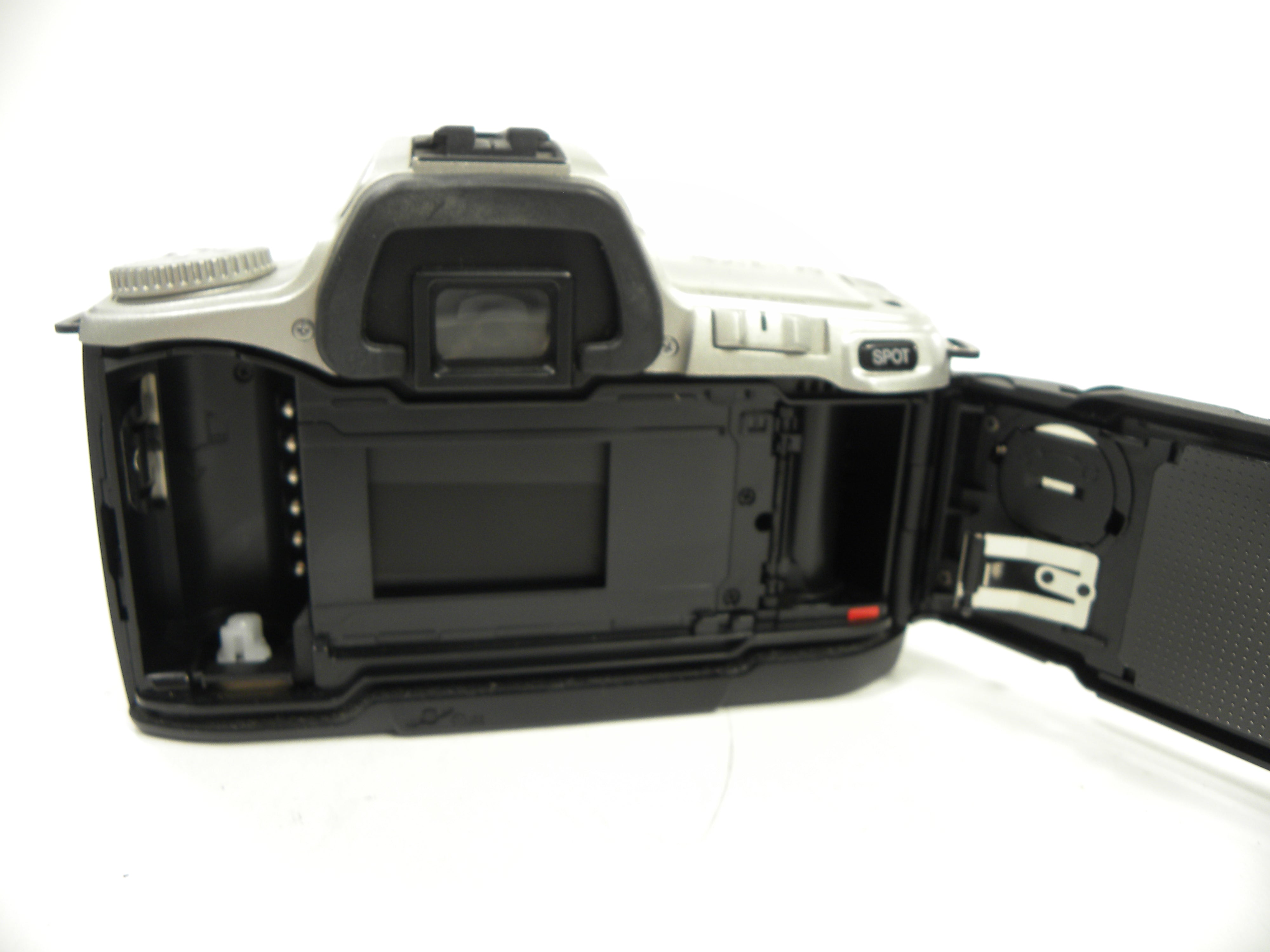 Minolta Maxxum STsi Date 35mm SLR w/Quantaray MC MX AF 28-80mm f3.5-5.6