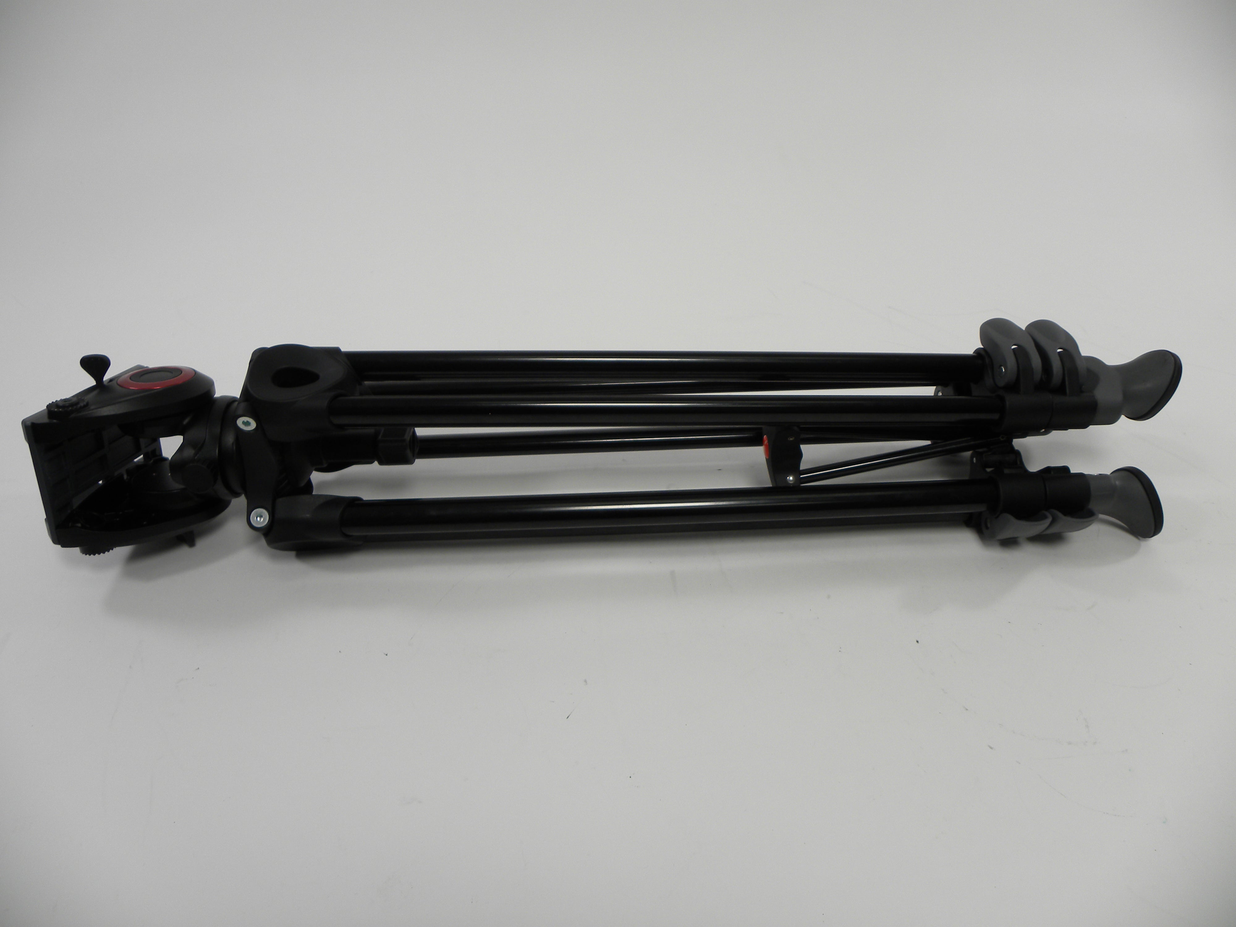 Manfrotto MTV 502 AM Tripod