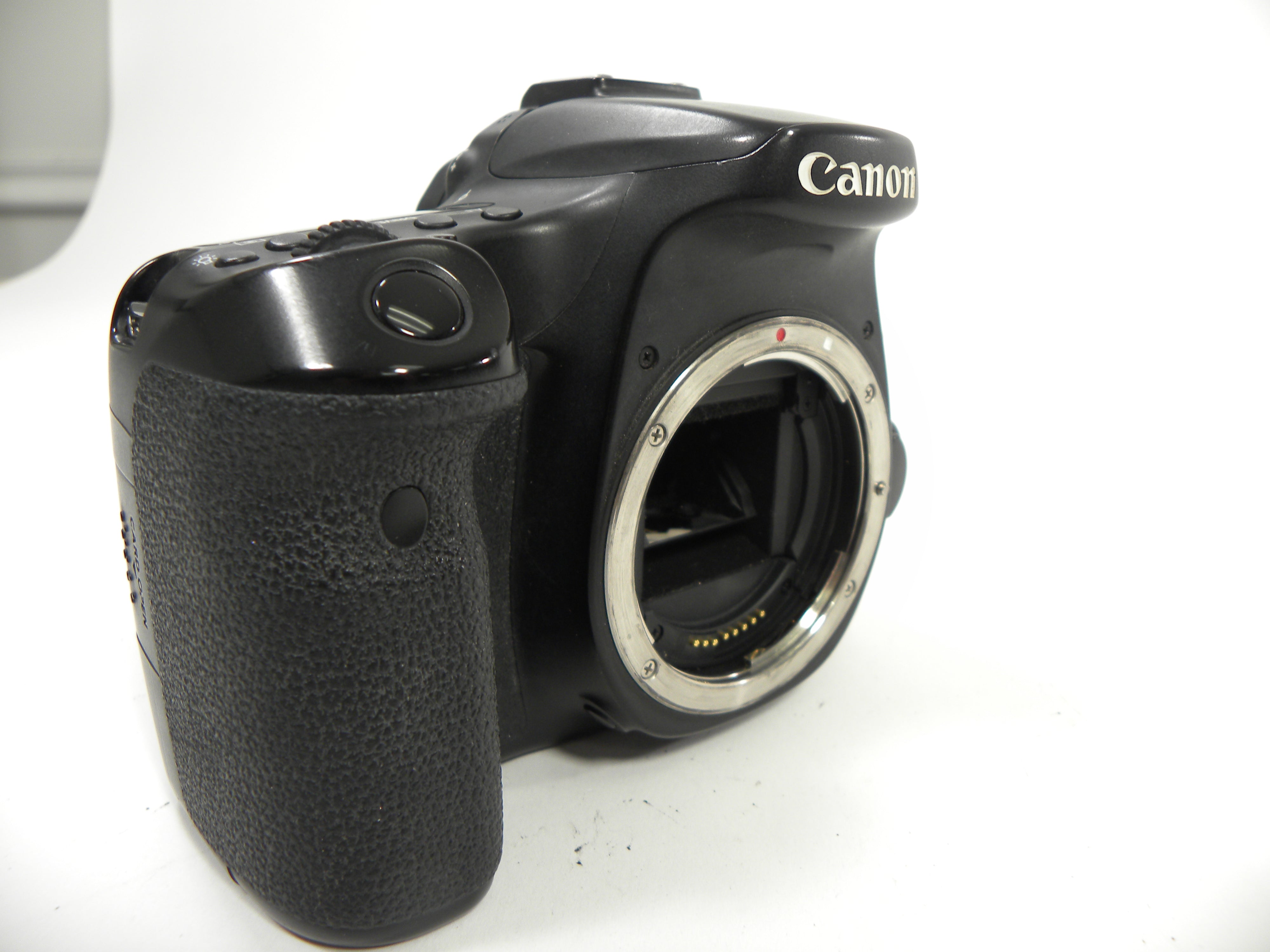 Canon EOS 70D 20mp Digital SLR Body Only Shutter Ct. 59,309