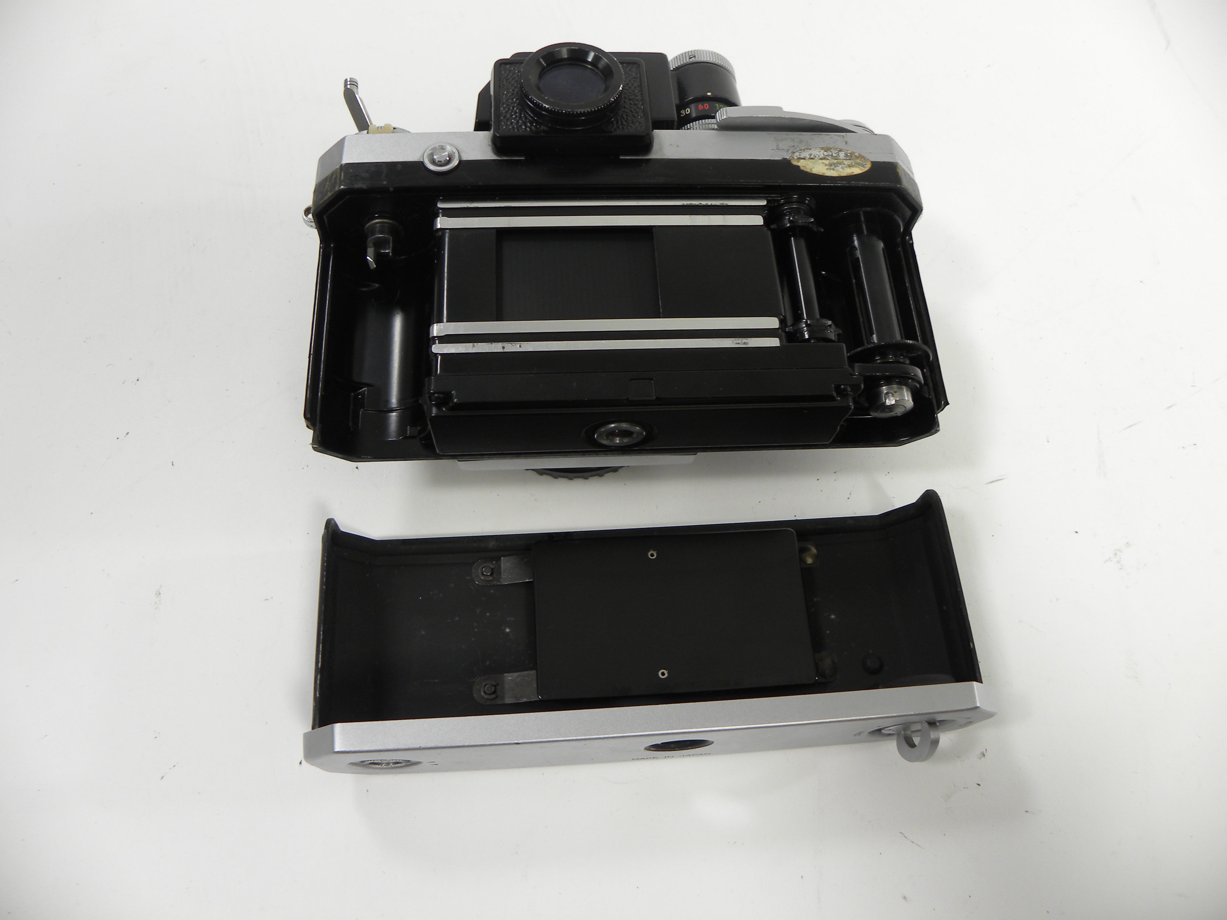 Nikon F 35mm SLR Body Only w/Focusing Screen R AS IS NO RETURNS!