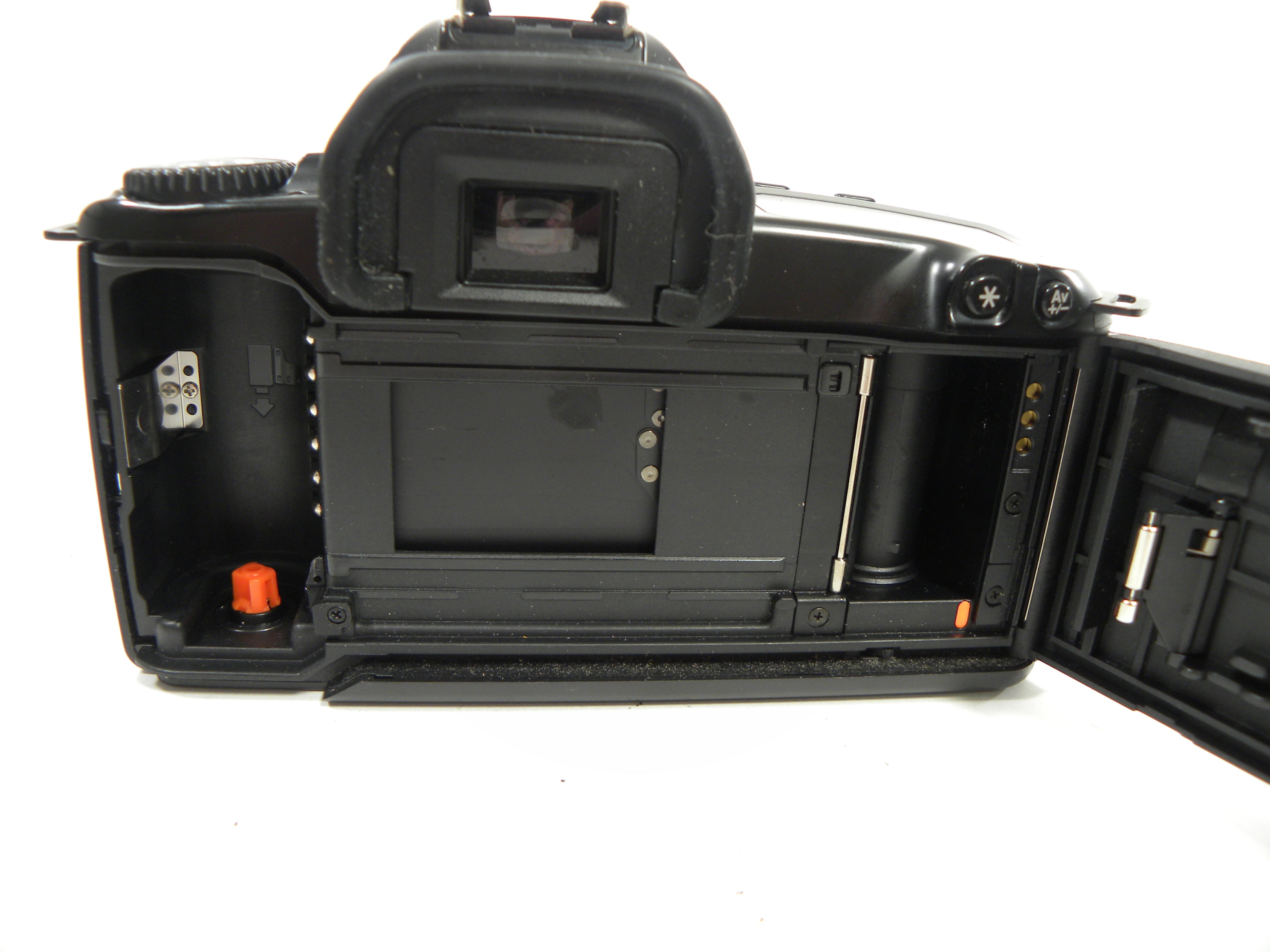 Canon EOS Rebel Xs 35mm SLR w/EF 28-105mm f3.5-4.5