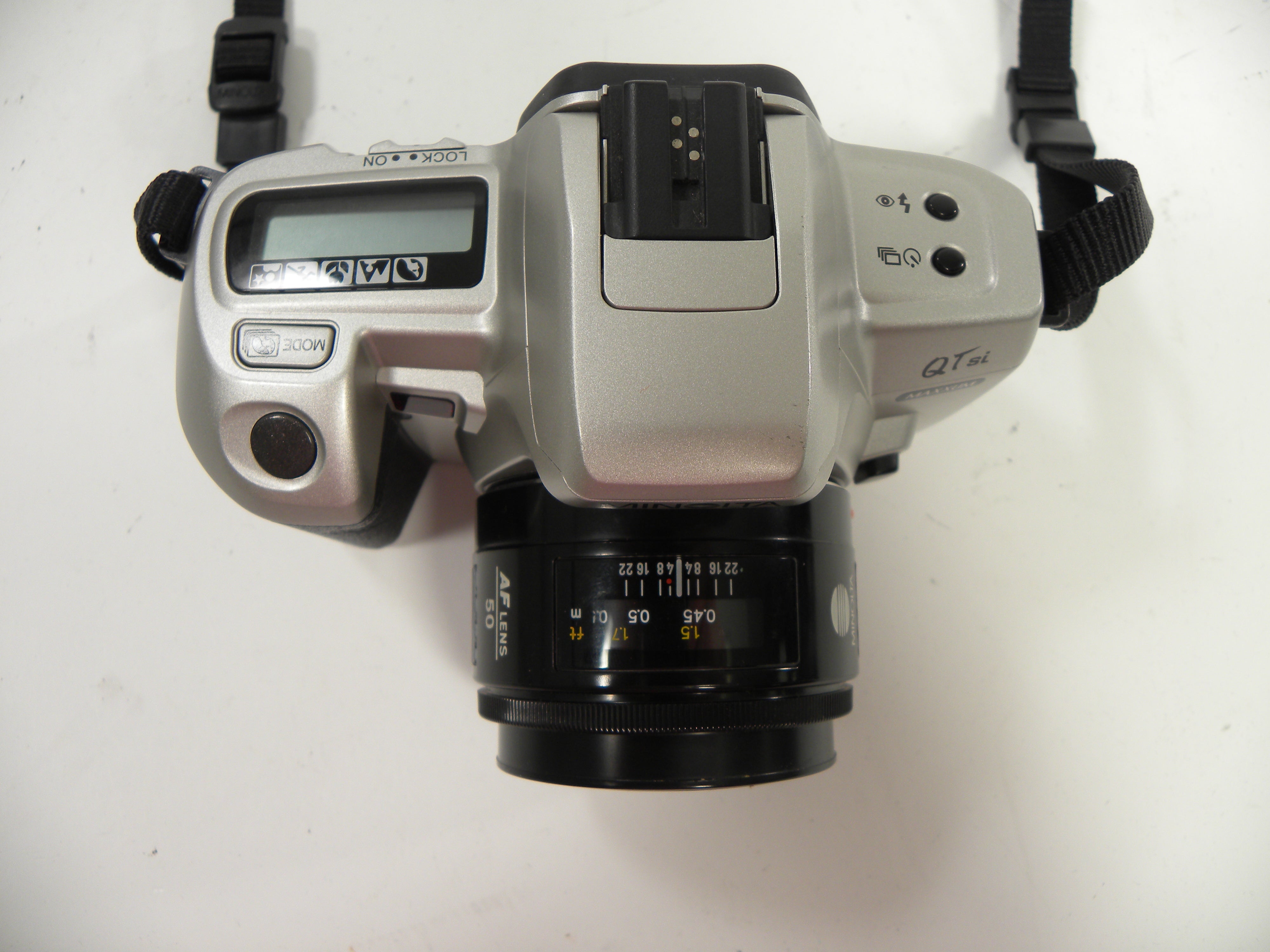 Minolta Maxxum QTsi 35mm w/AF Maxxum 50mm f1.7