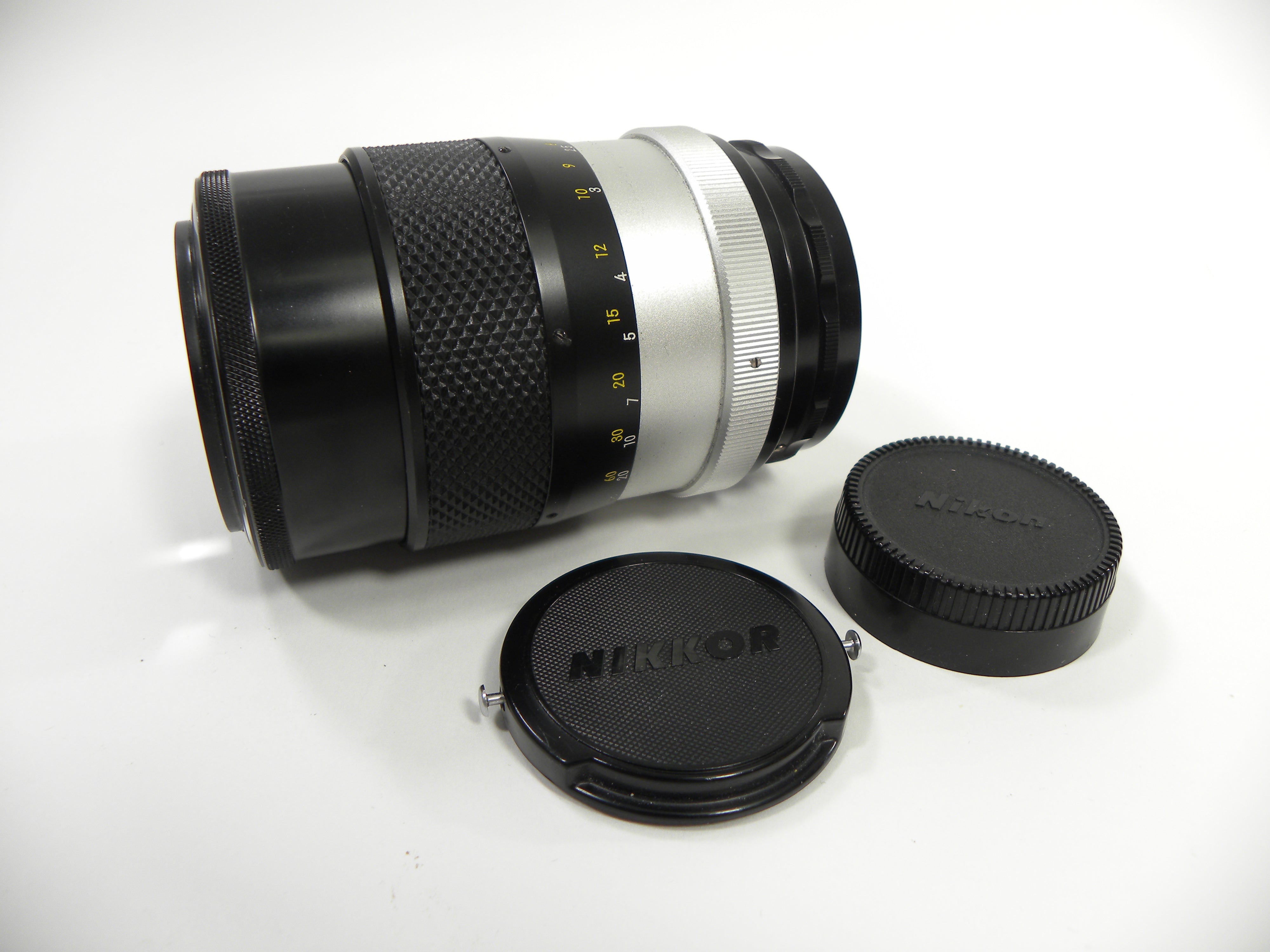 Nikon Nikkor-Q Auto 135mm f2.8 F Mount