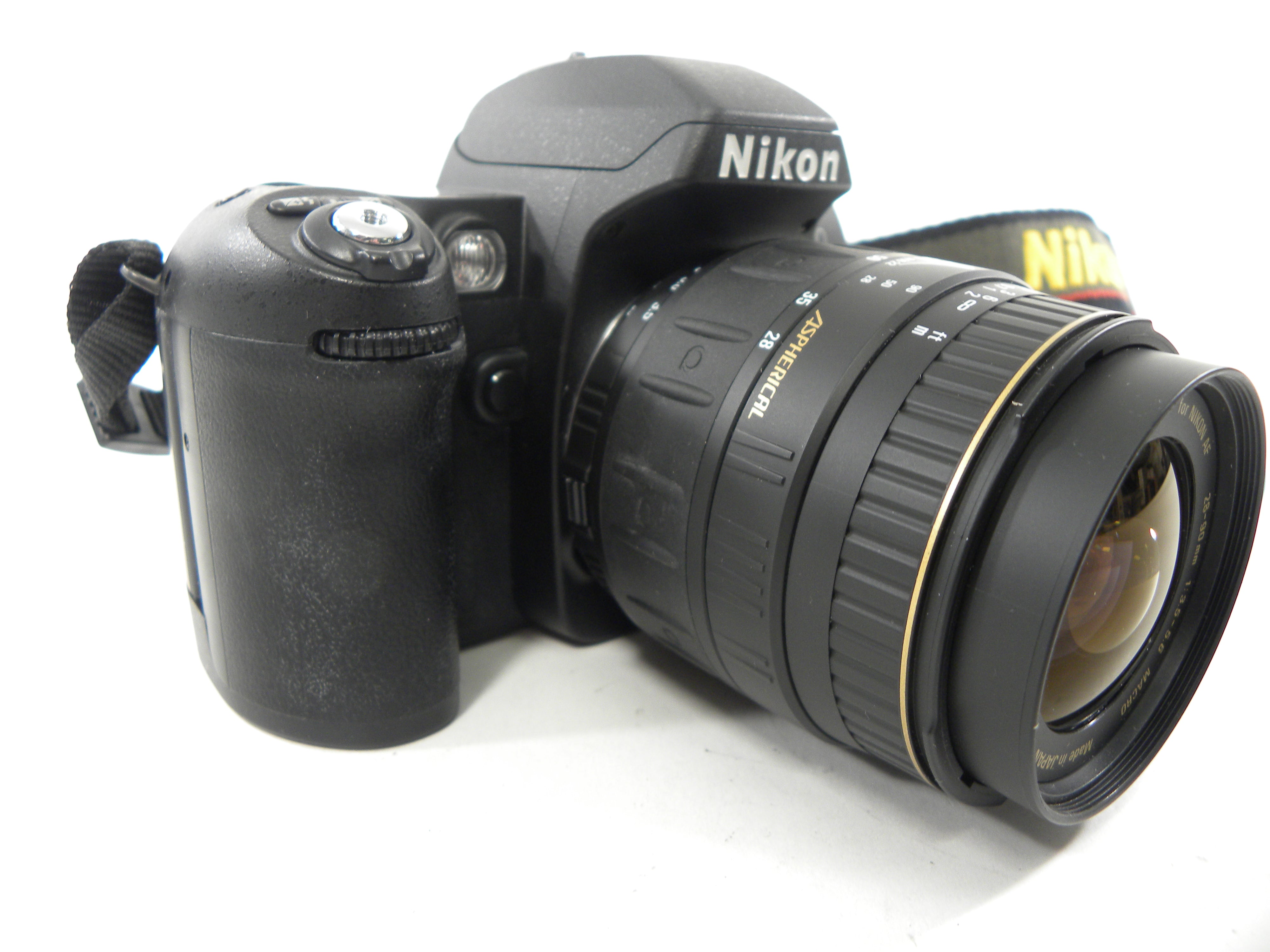 Nikon N80 35mm SLR w/Quantaray 28-80mm f3.5-5.6