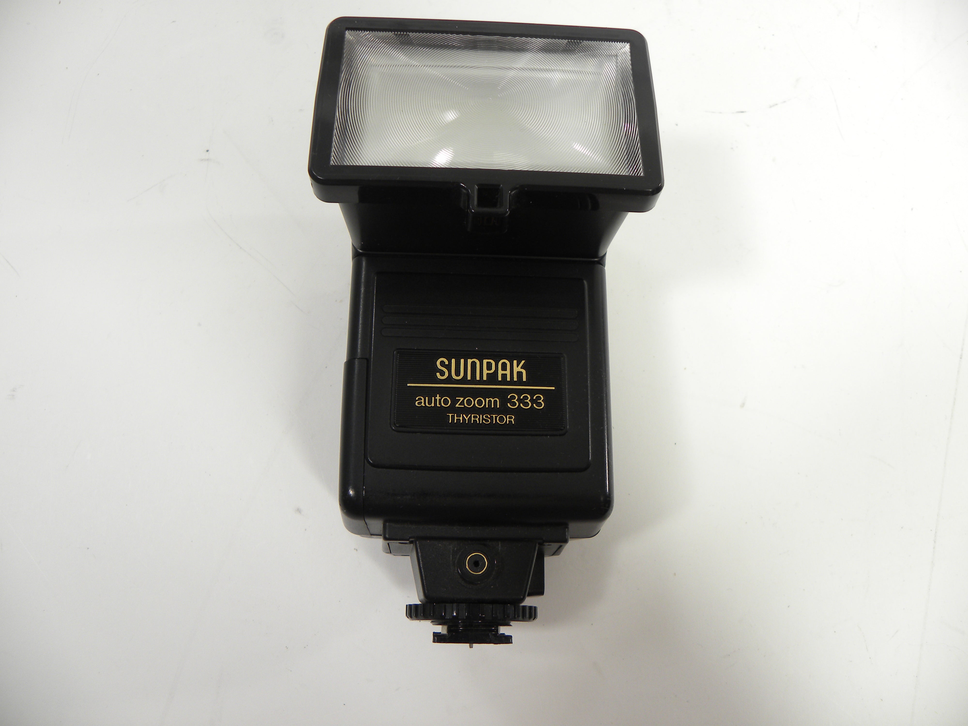 Sunpak Auto Zoom 333 Thyristor Universal Shoe Mount Flash