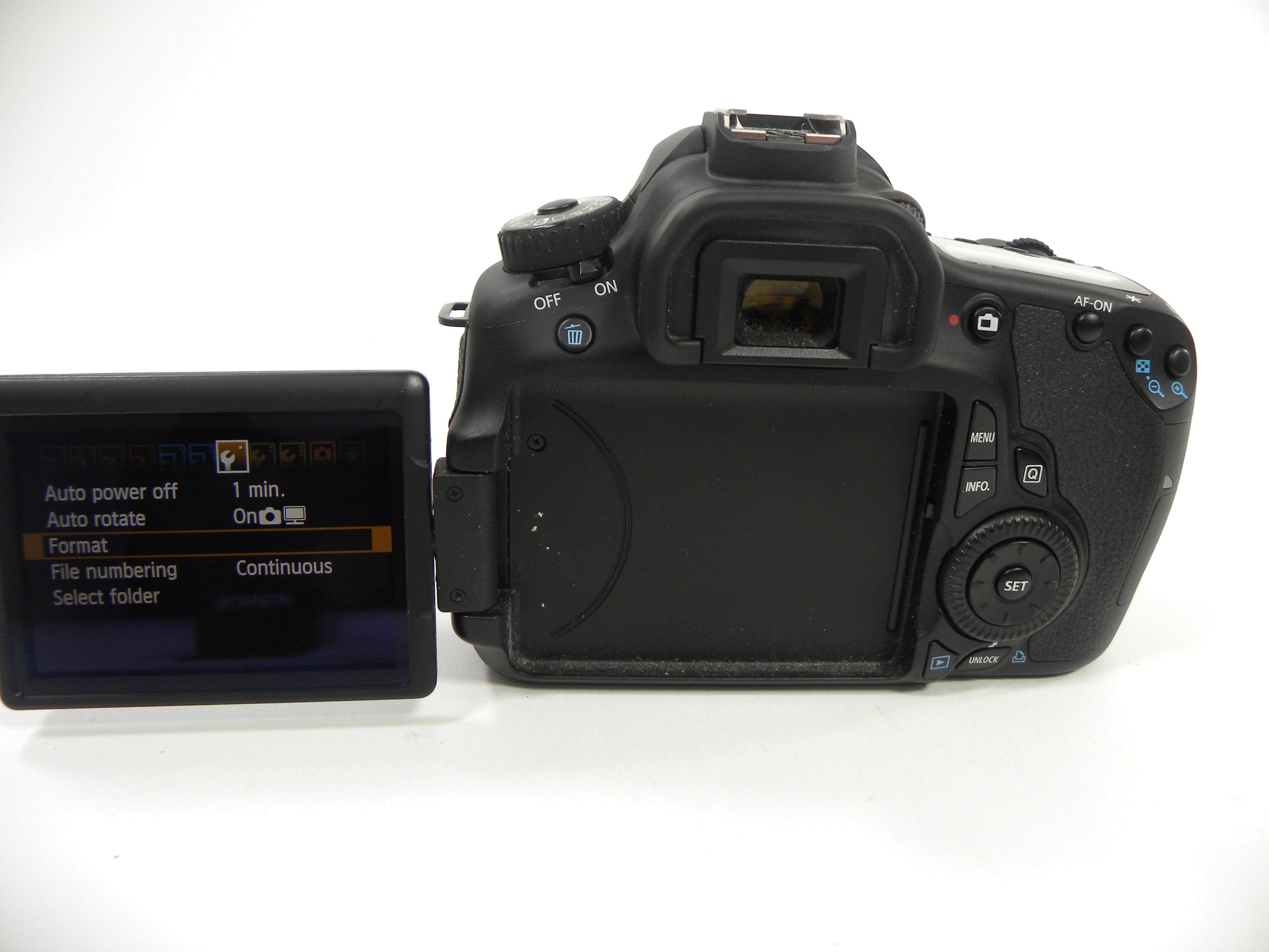Canon 60D 18mp Digital SLR Body Only Shutter Ct. 13,568
