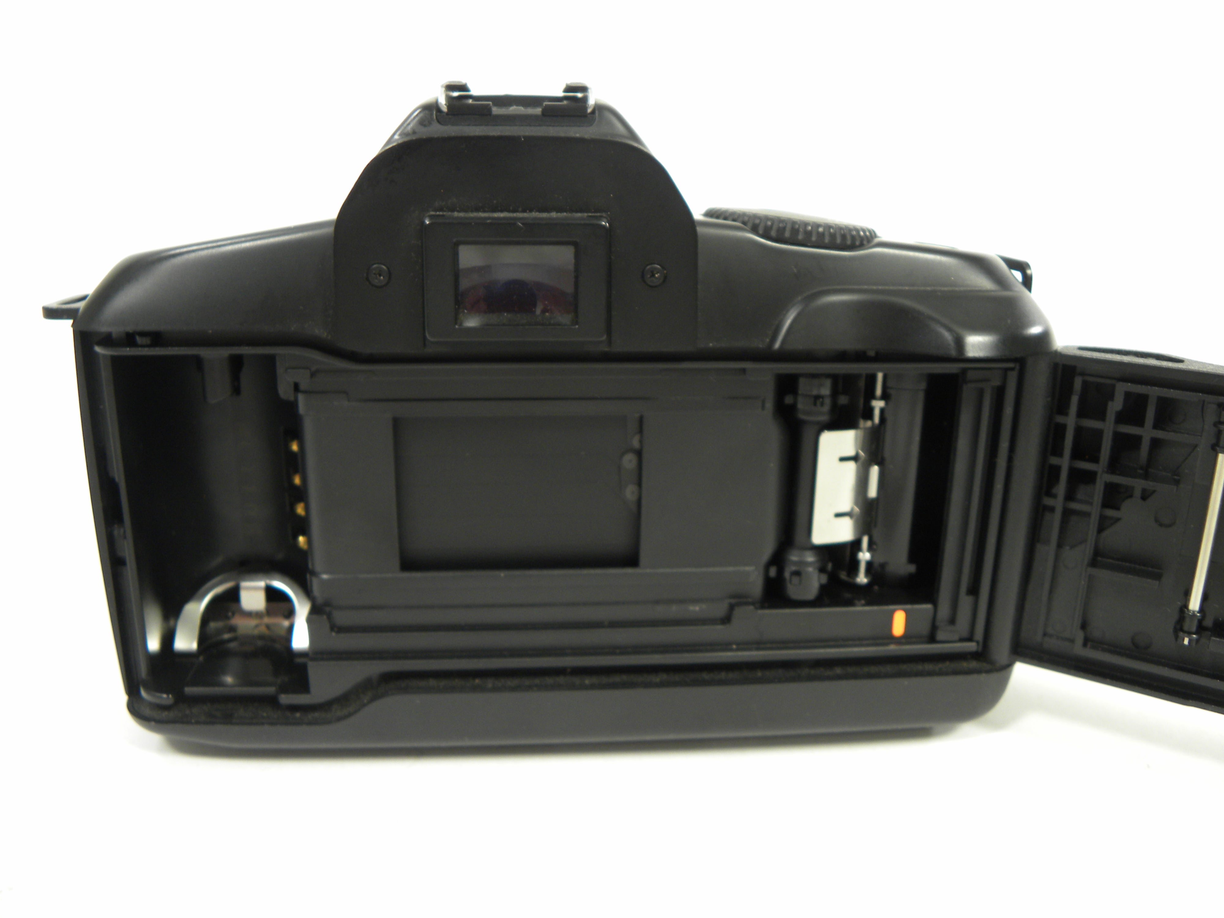 Canon EOS 850 35mm SLR w/EF 35-80mm f4-5.6 USM lens