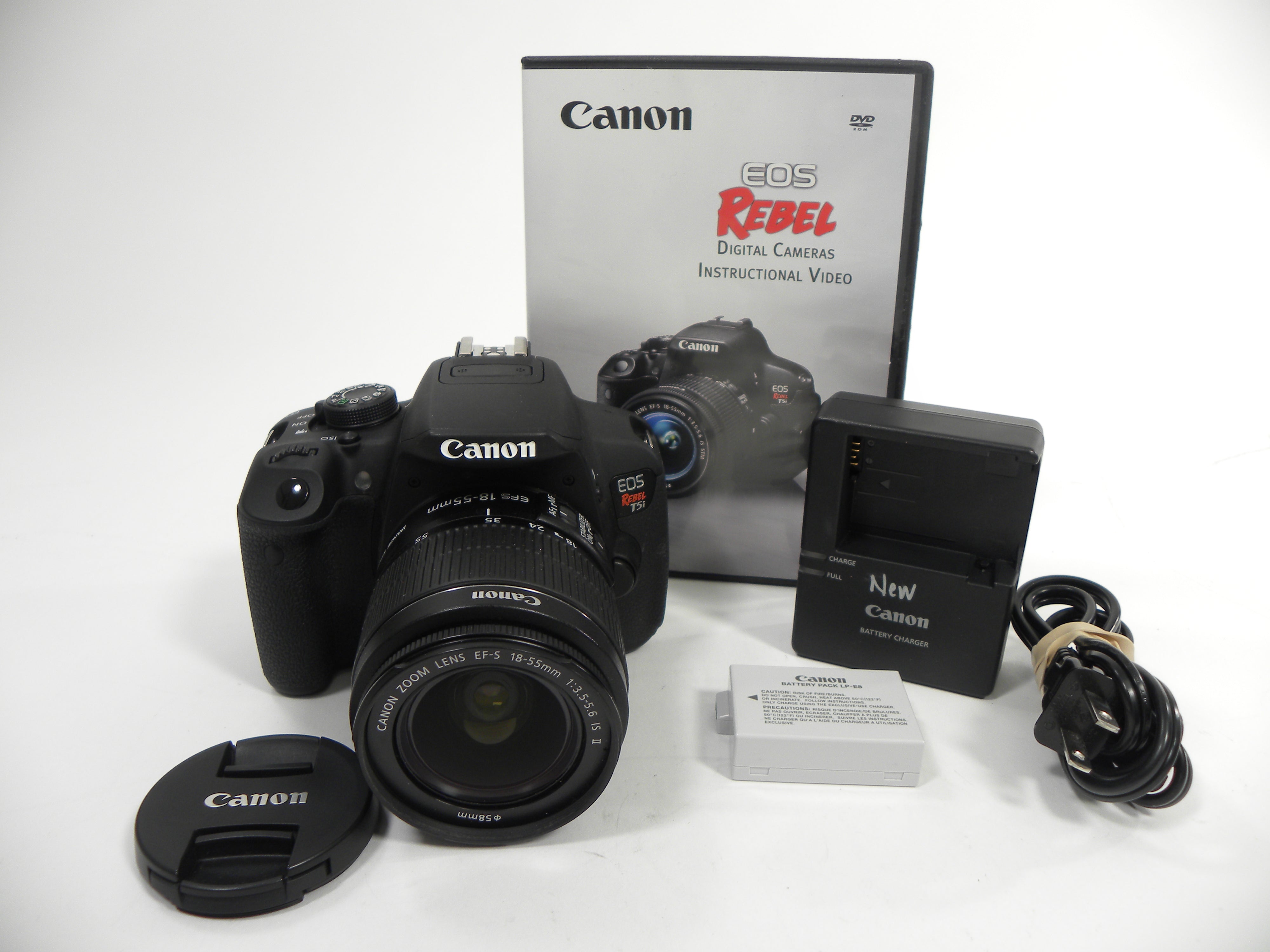 Canon EOS Rebel T5i 18.0mp Digital SLR w/EF-S 18-55 IS II Shutter Ct. 4,669