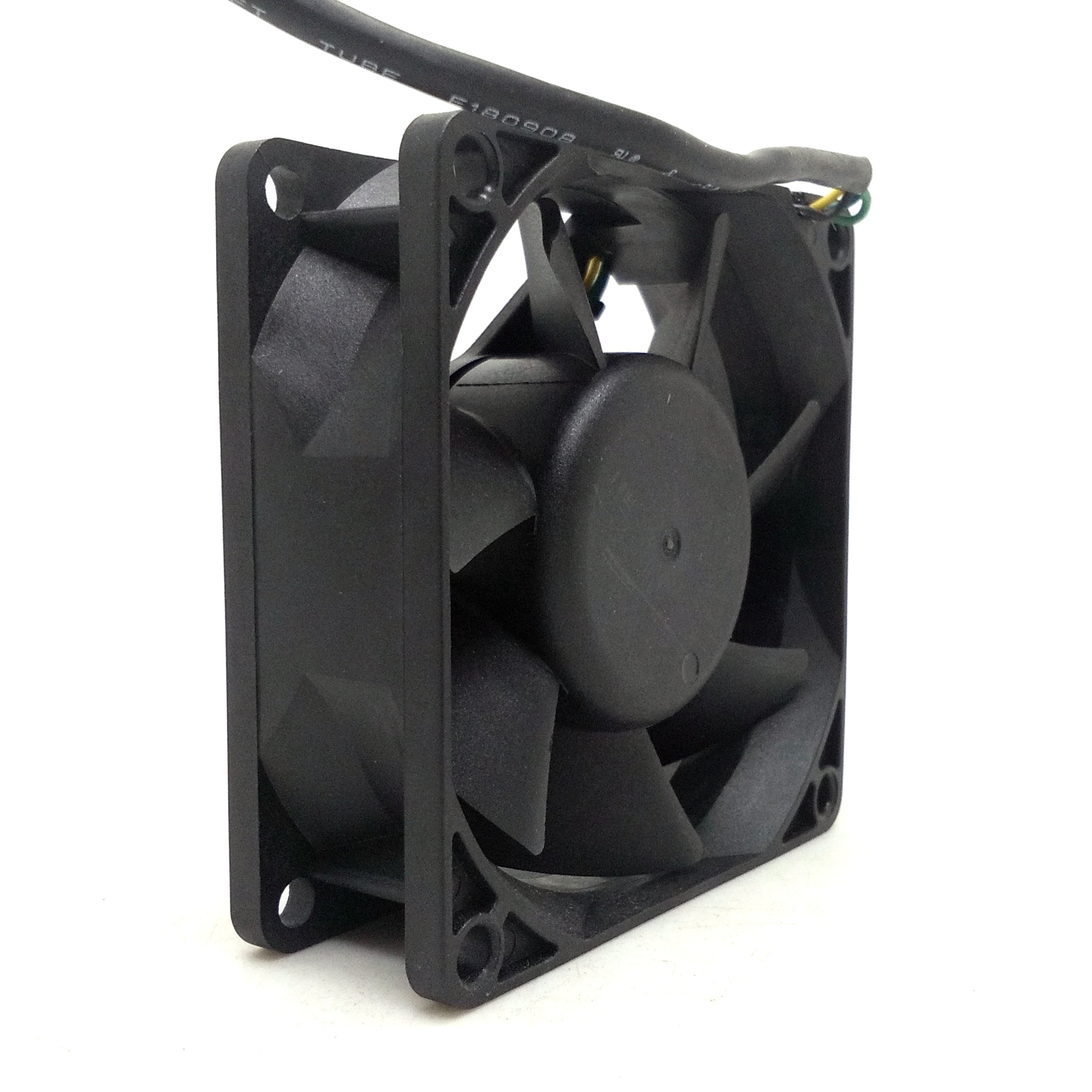 Foxconn PVA070G12Q-P04-AE 70x70x25mm 12V DC 0.50A 4-Wire Axial Cooling Fan