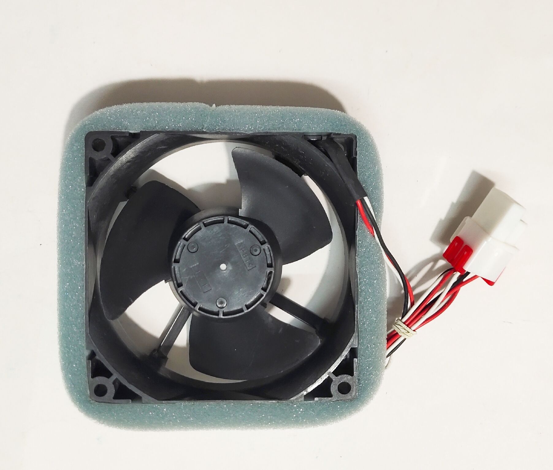 Nidec U92C12MS1B3-52 90mmclassmm 12V DC 0.16A Axial Cooling Fan