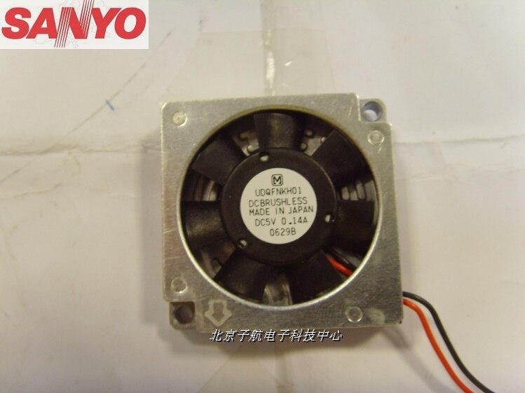 Sanyo Denki UDQFNKH01 35x35x10mm 5V DC 0.14A Axial Cooling Fan