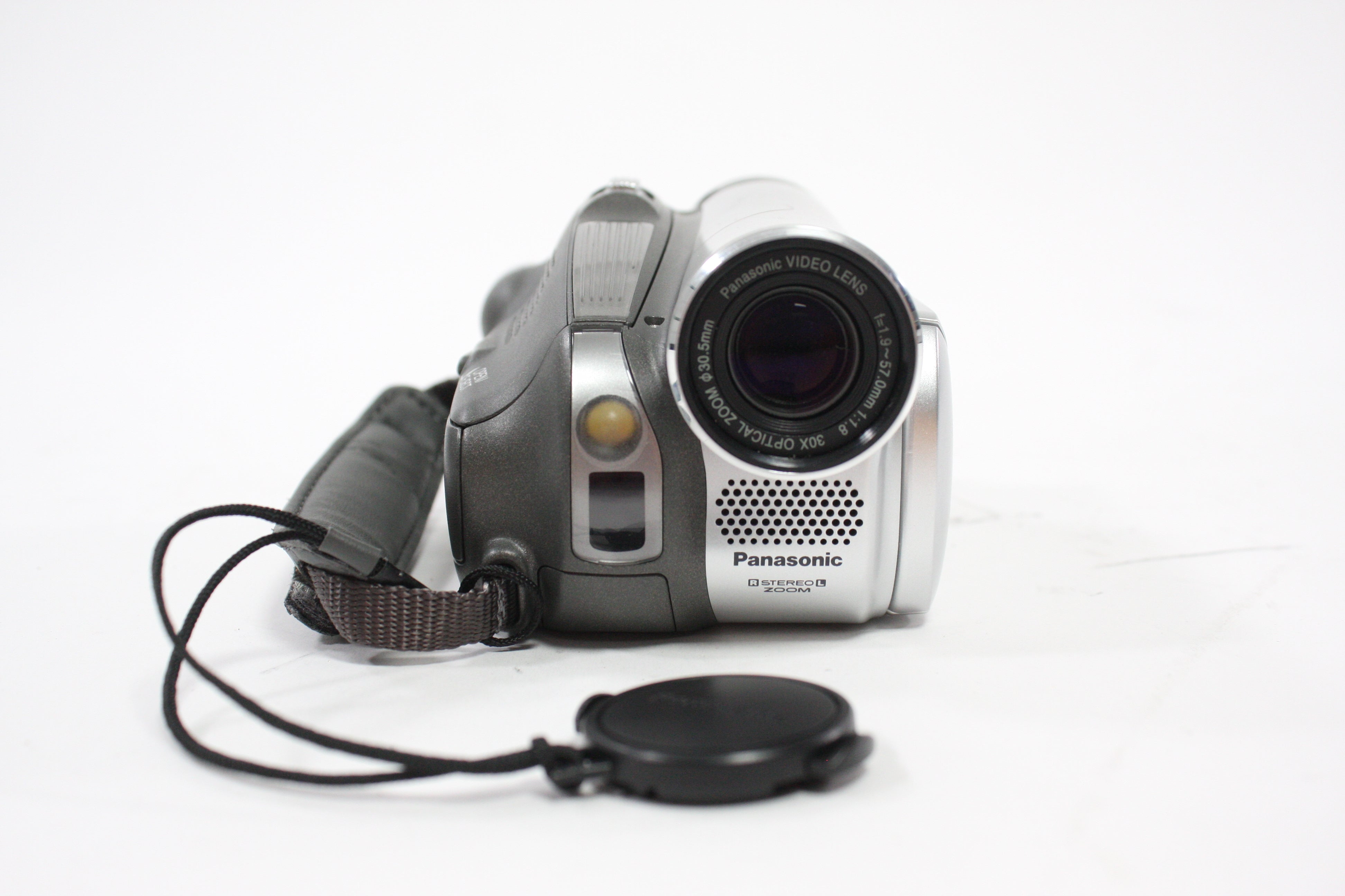 Panasonic PV-GS39 Mini DV Camcorder