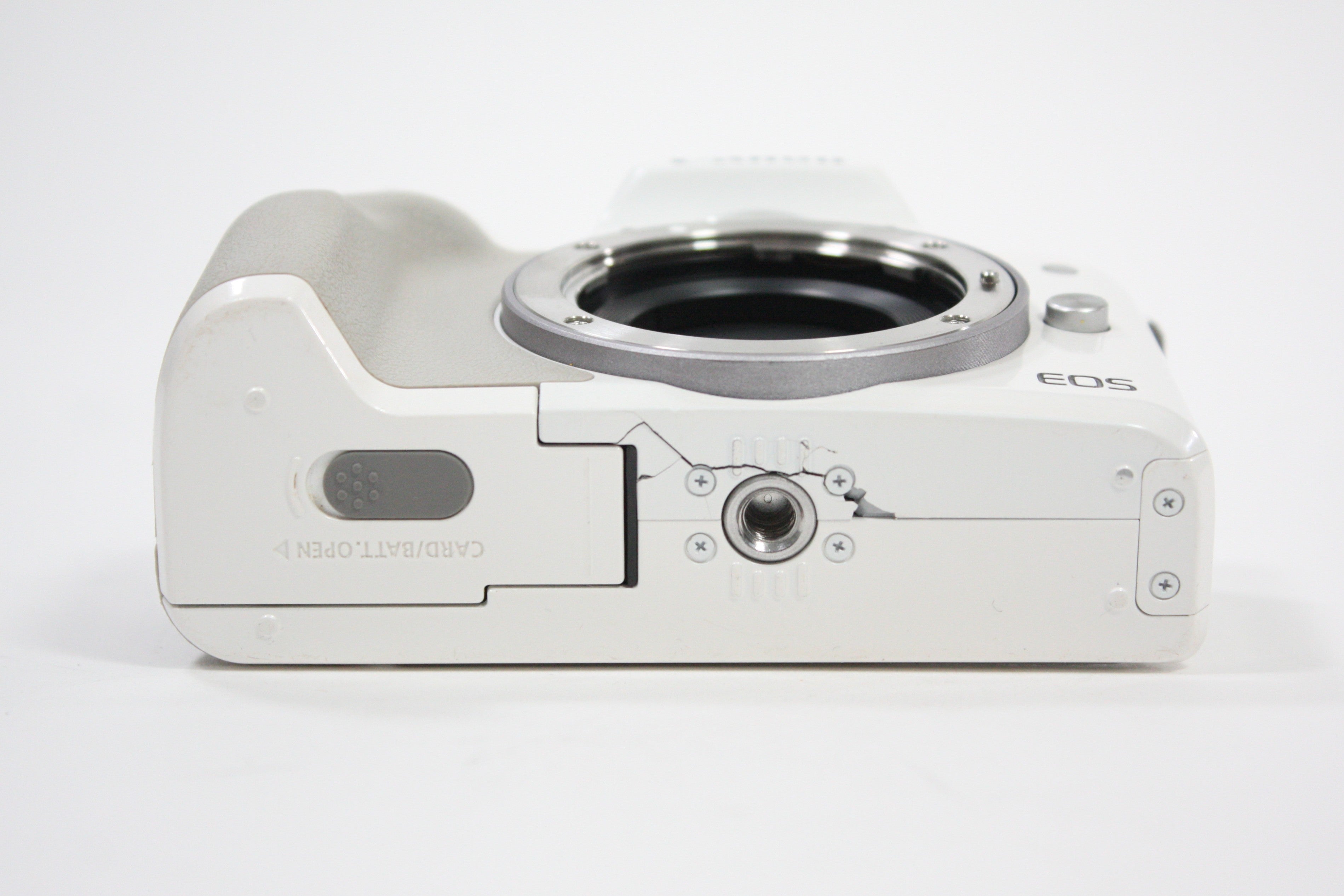 Canon EOS M50 Digital Mirrorless Camera Body with Shutter Count 5,000 AS-IS