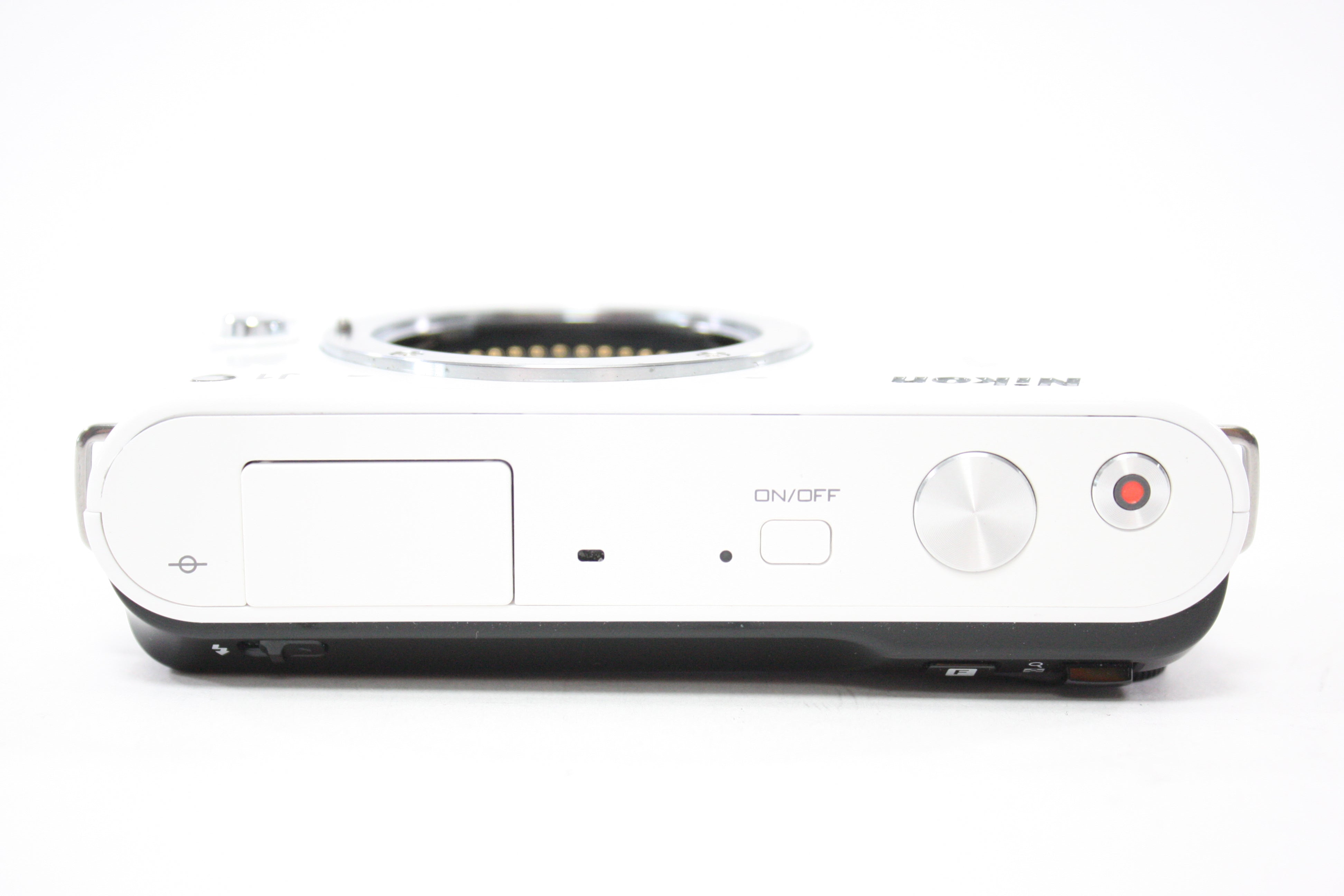 Nikon 1 J1 Digital Mirrorless Camera with 10-30mm f/3.5-5.6 Lens AS-IS