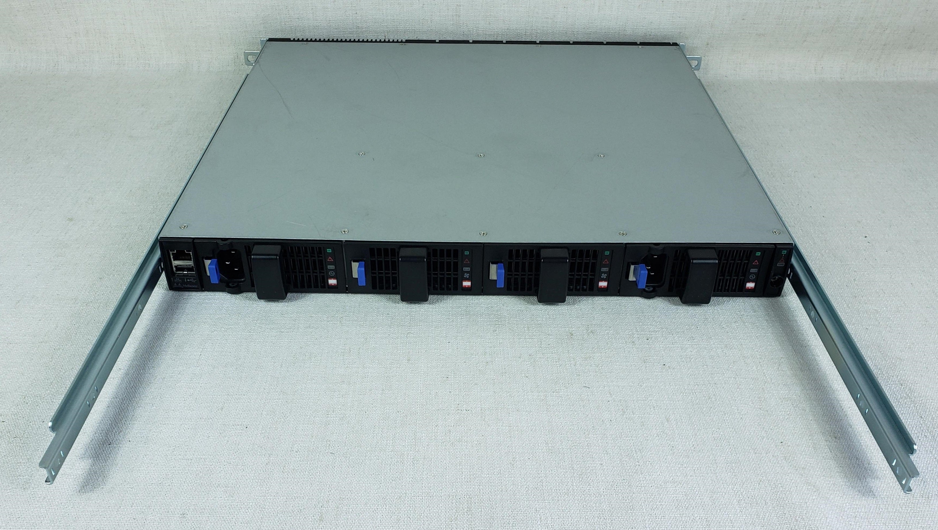 Mellanox MSX1024B-2BRS 48 Port 10G SFP+ 12x 40GB QSFP Open Ethernet Switch