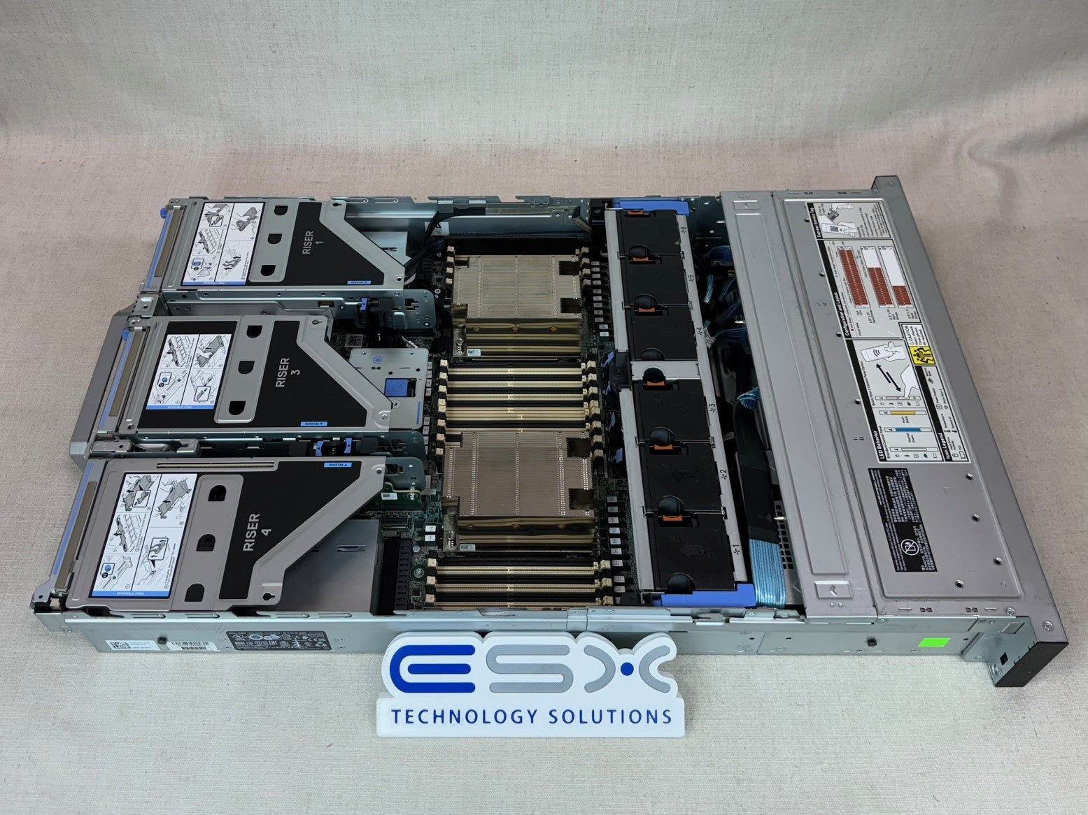 Dell PowerEdge R7525 24x 2.5” 2U CTO 8x NVMe Server - 2x HS, 1x 1400W, iDRAC