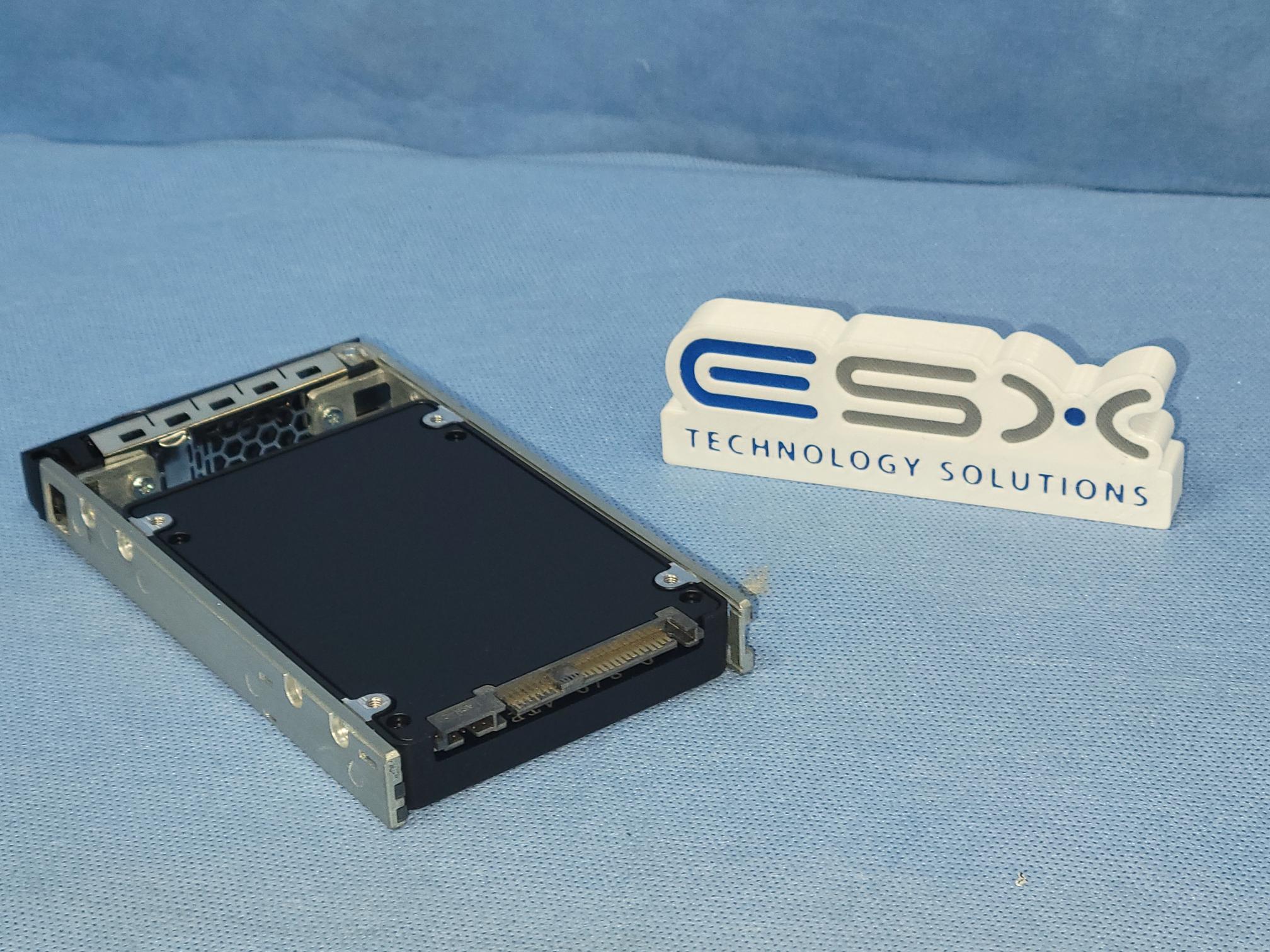 Dell Compellent KJ8JV 480GB 12Gb/s 2.5” SAS SSD Solid State Drive MZ-ILS480A