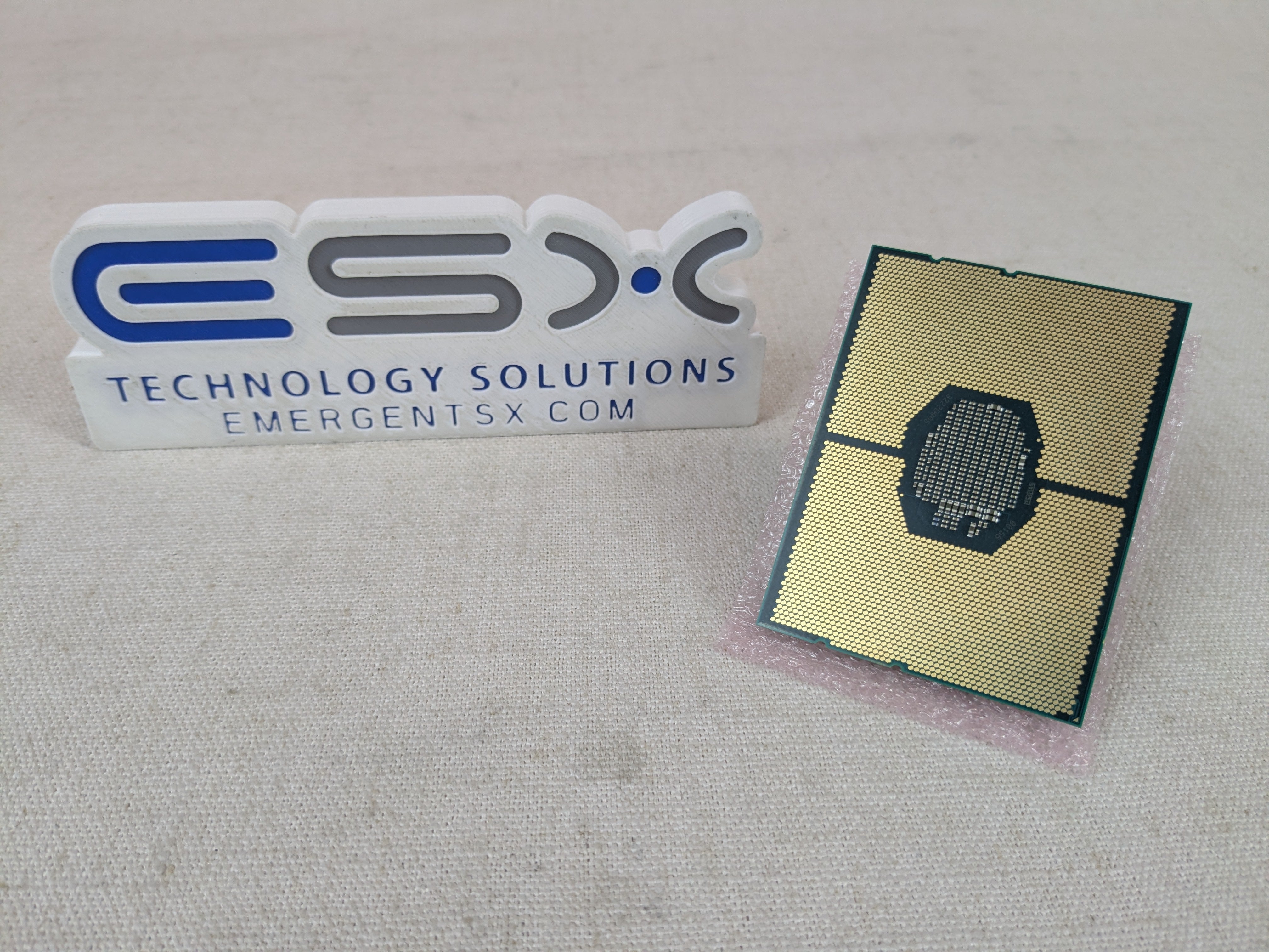 Intel Xeon Gold 5220 18-Core 2.20GHz 24.75MB 125W LGA3647 Processor SRFBJ
