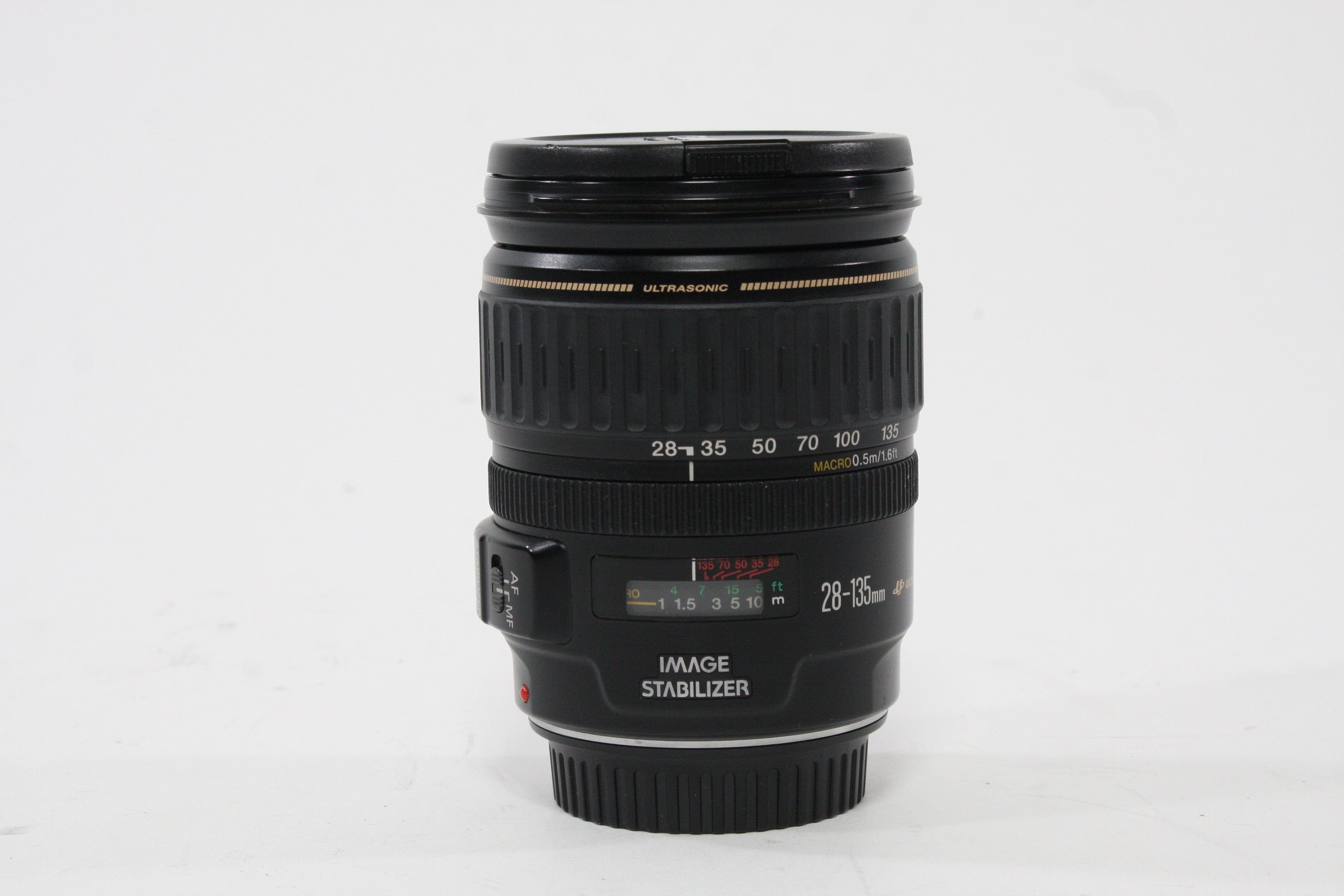 Canon 28-135mm f/3.5-5.6 IS EF