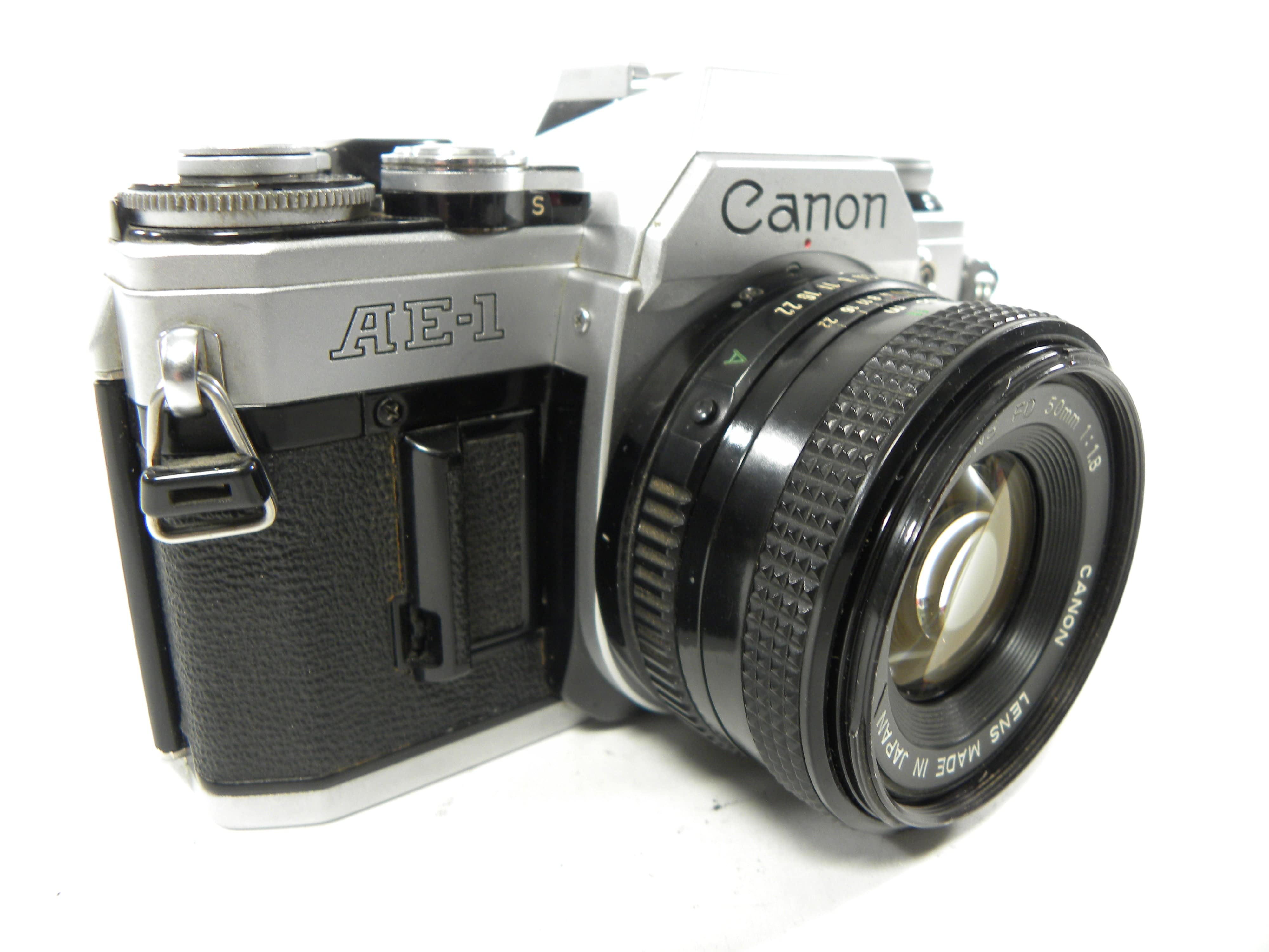 Canon AE-1 35mm SLR w/50mm f1.8