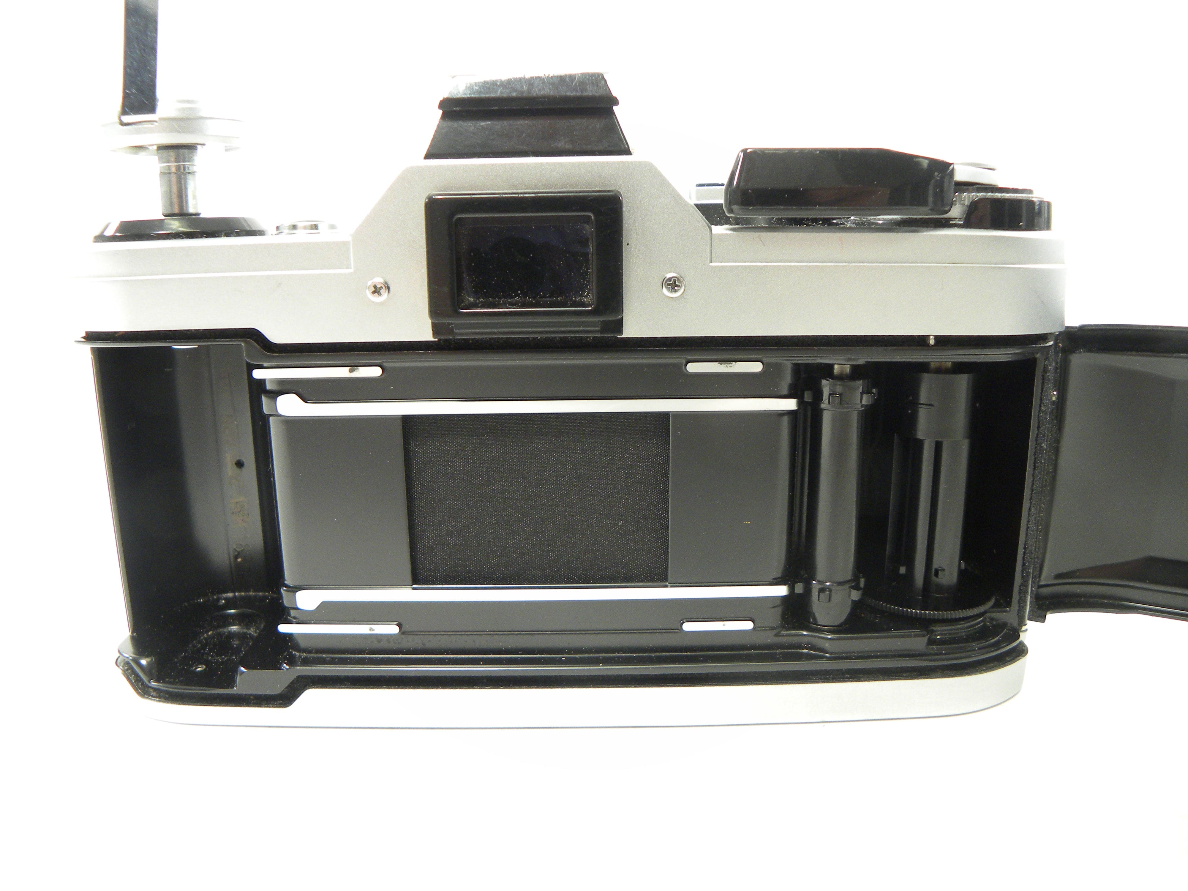 Canon AE-1 35mm SLR w/FD 50mm f1.8