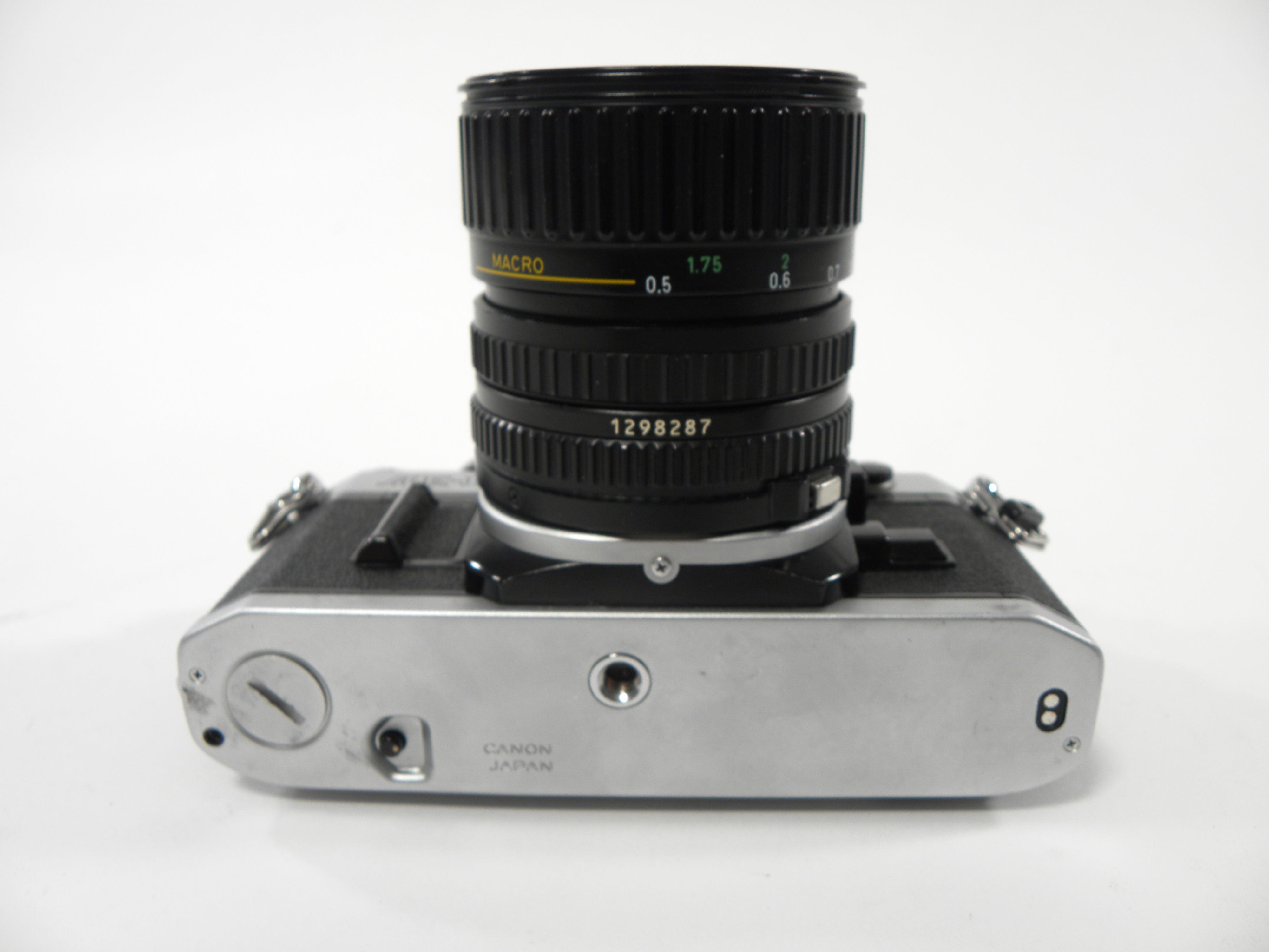 Canon AE-1 35mm SLR w/FD Zoom 35-70mm f3.5-4.5