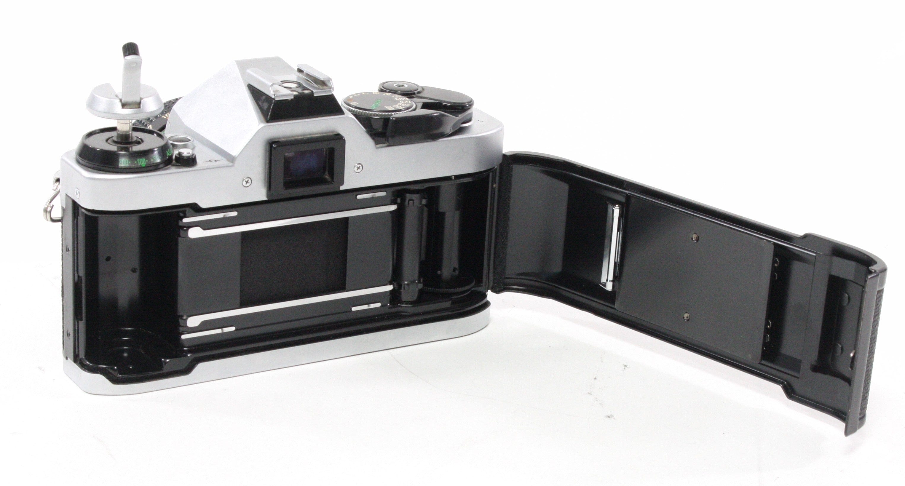 Canon AE-1 Program with 50mm f/1.8 SC Lens