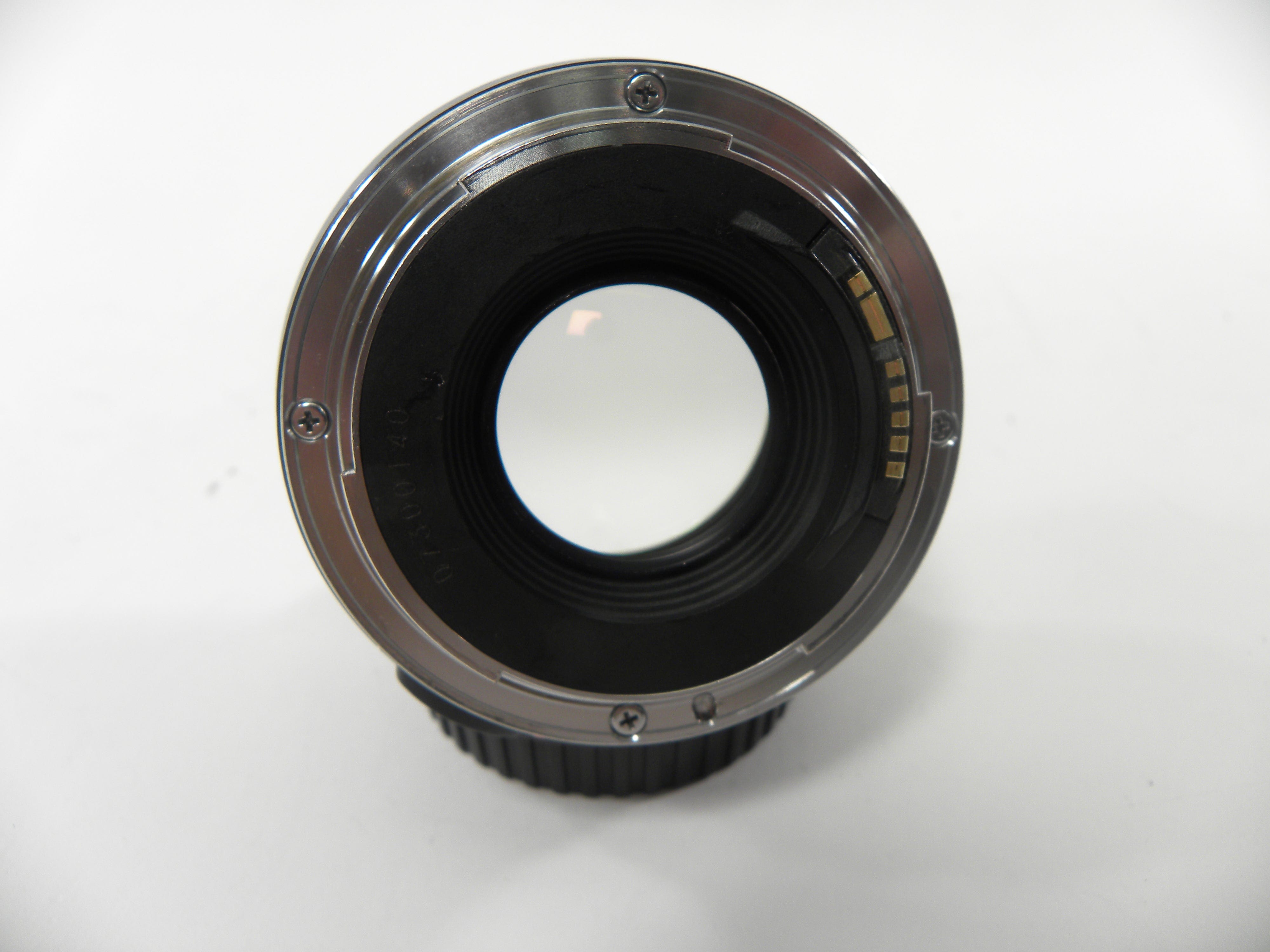 Canon EF 28mm f1.8 USM