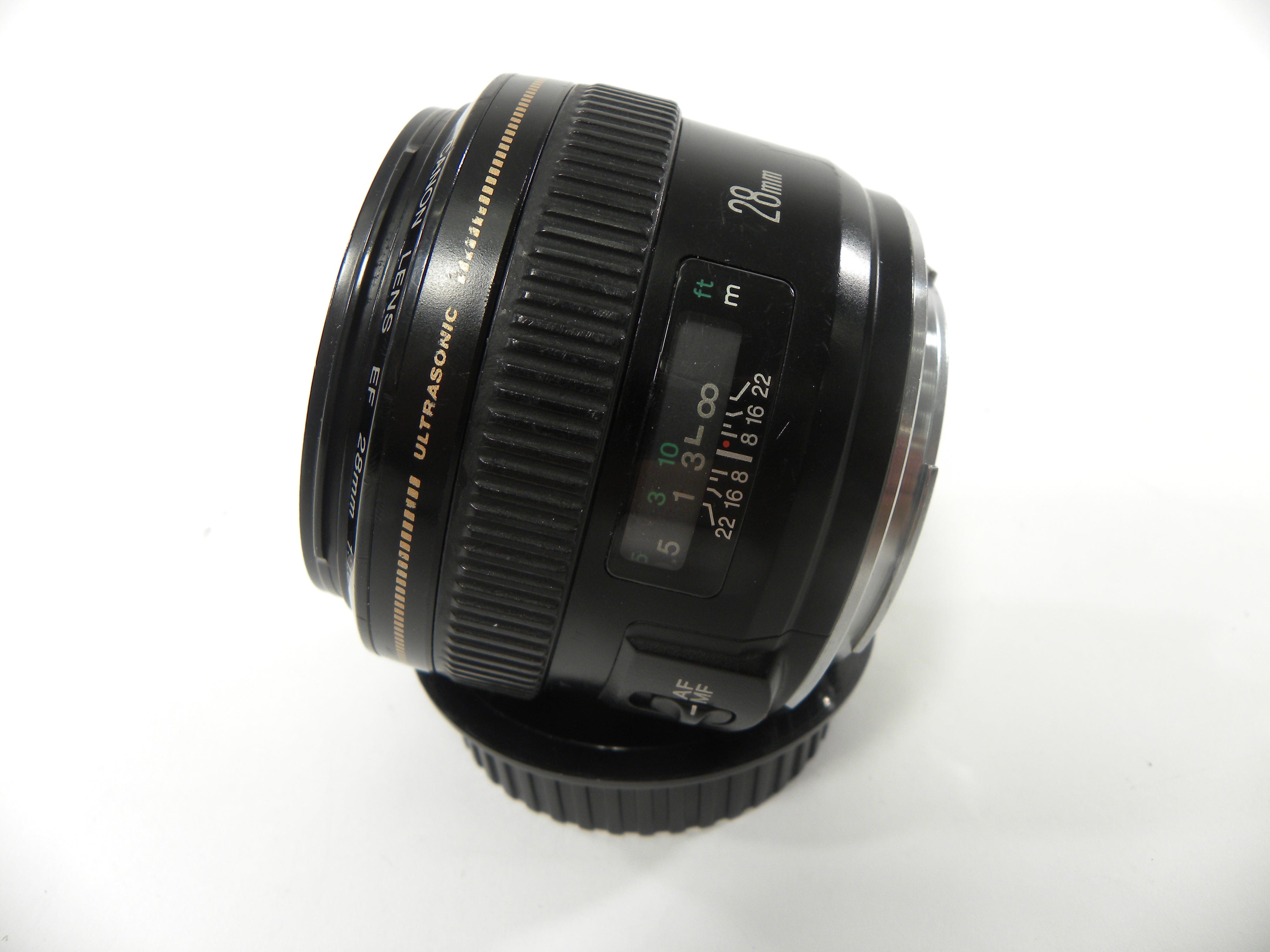 Canon EF 28mm f1.8 USM
