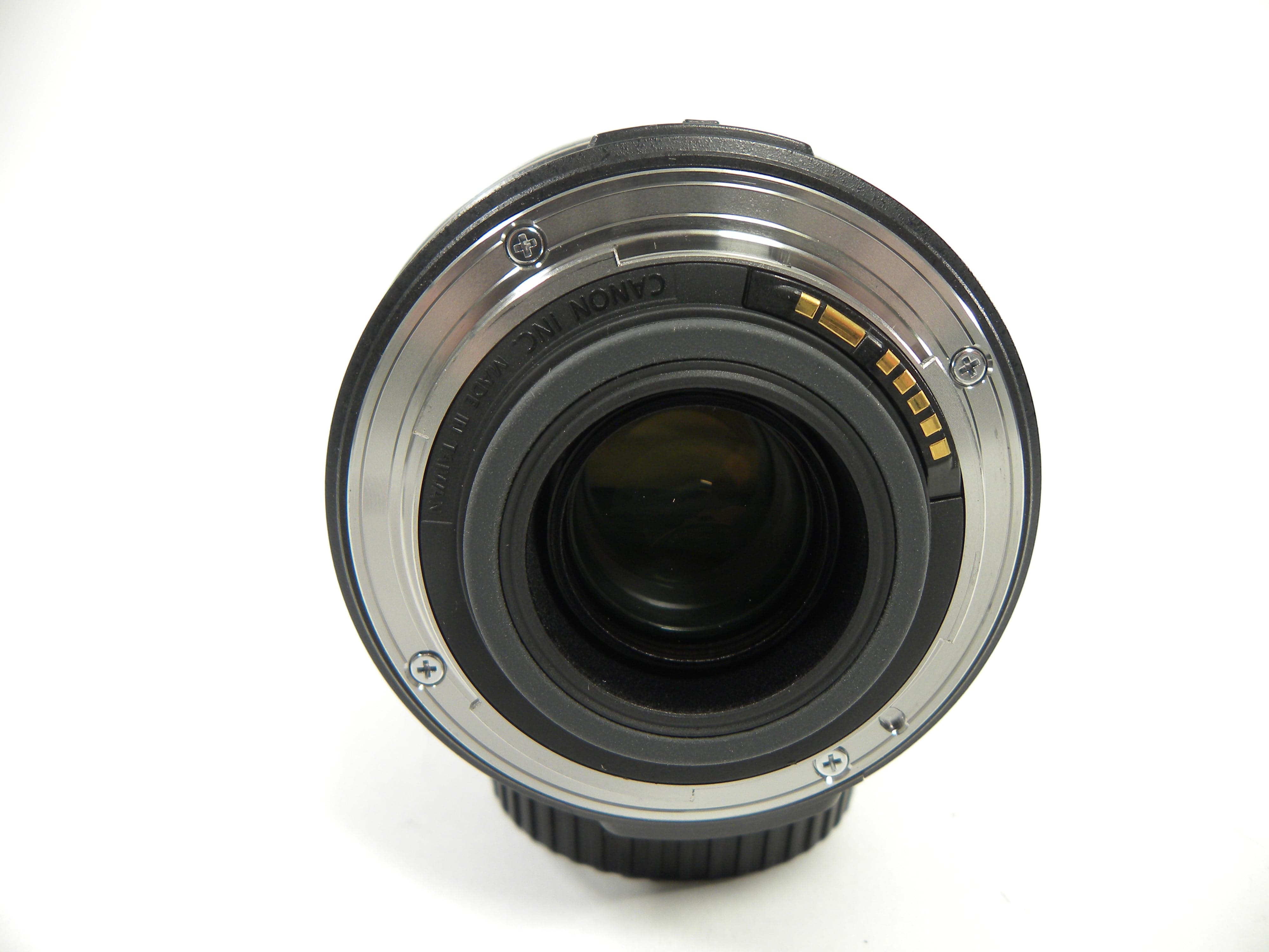 Canon EF-S 18-200mm f3.5-5.6 IS
