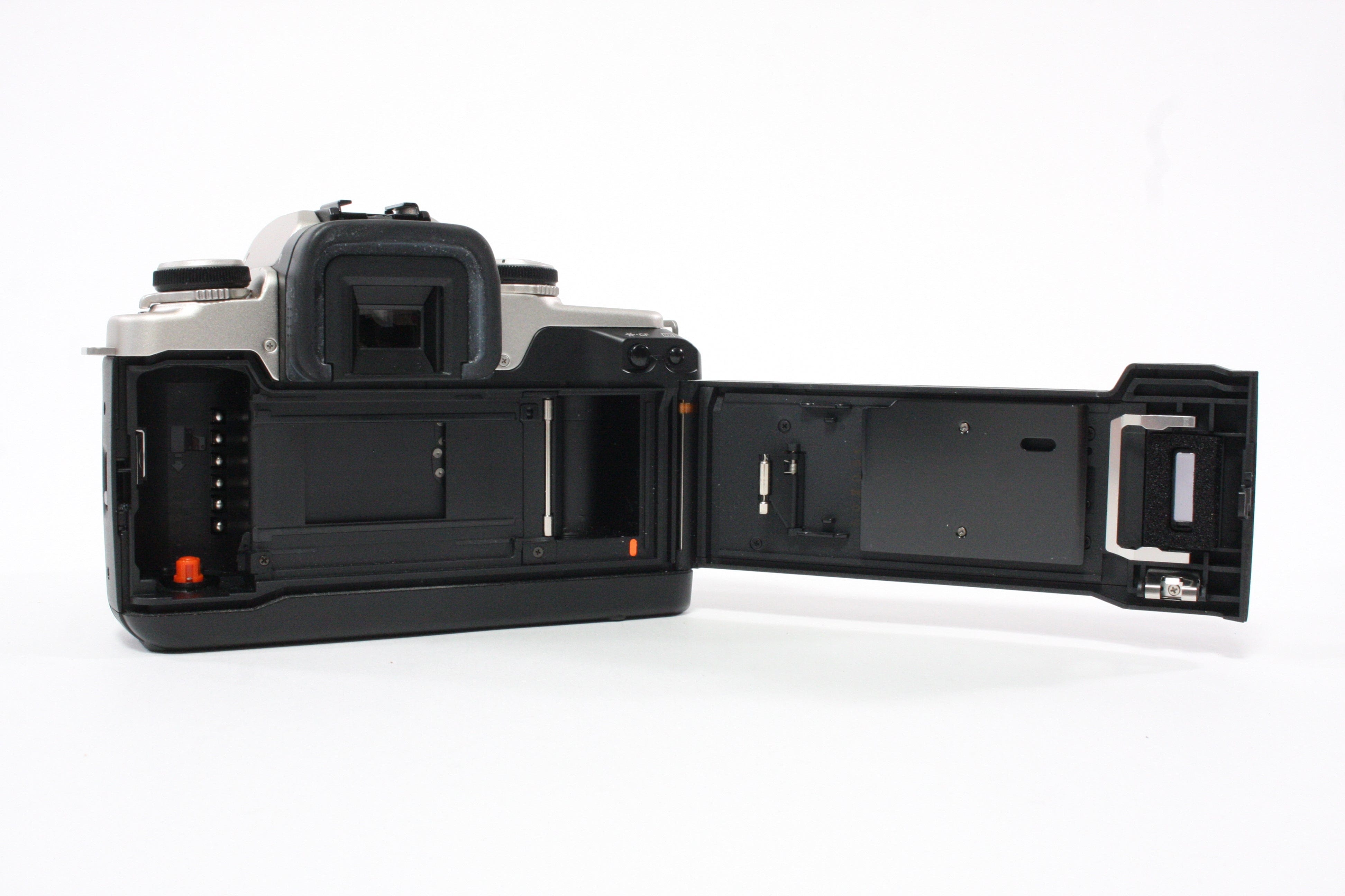 Canon Elan IIE with 28-80mm f/3.5-5.6 III Lens