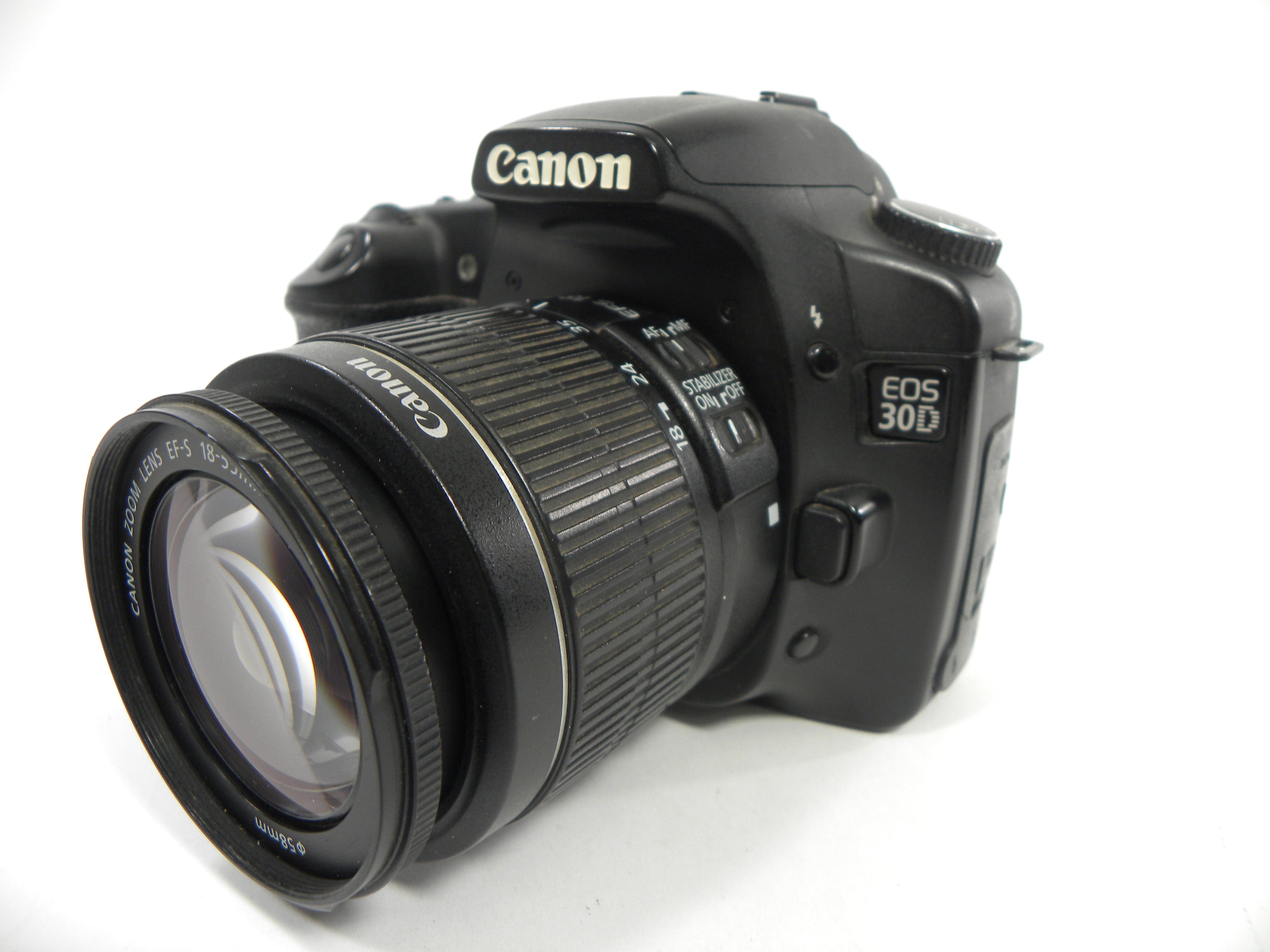 Canon EOS 30D 8.2mp Digital SLR w/Canon EF-S 18-55 IS II S/C N/A