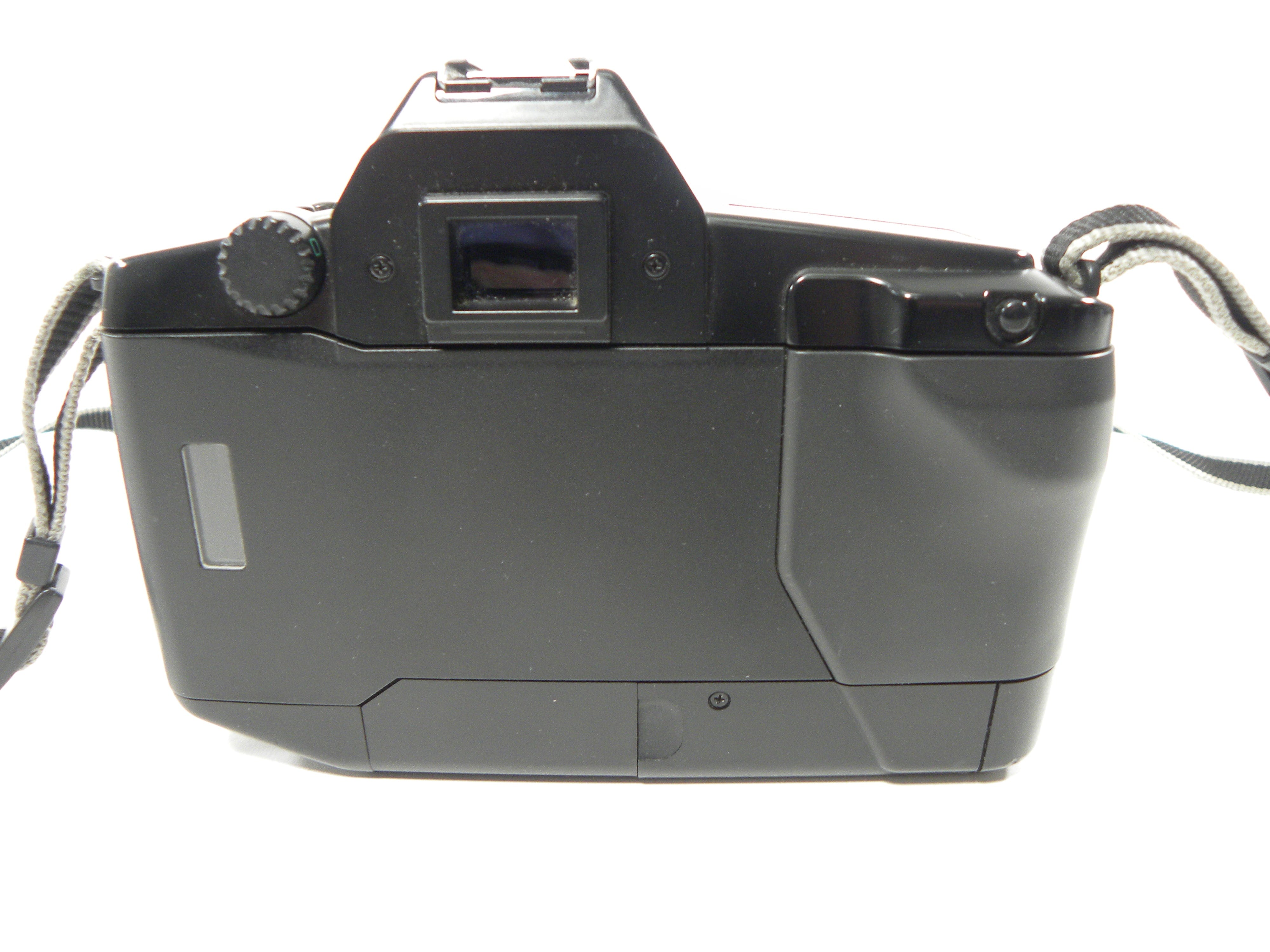 Canon EOS 650 35mm SLR Camera Body Only