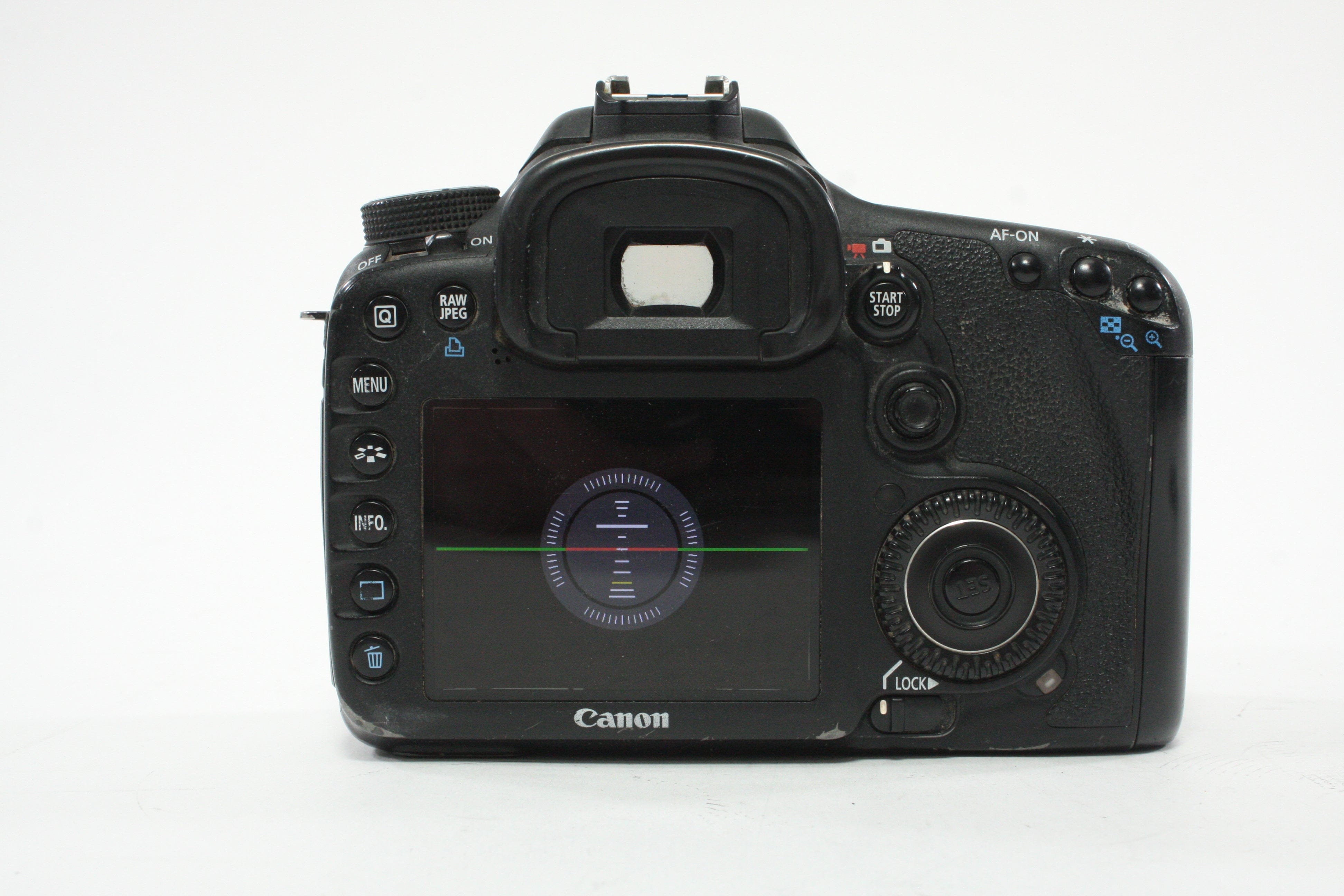 Canon EOS 7D DSLR Camera with a Shutter Count of 171,026