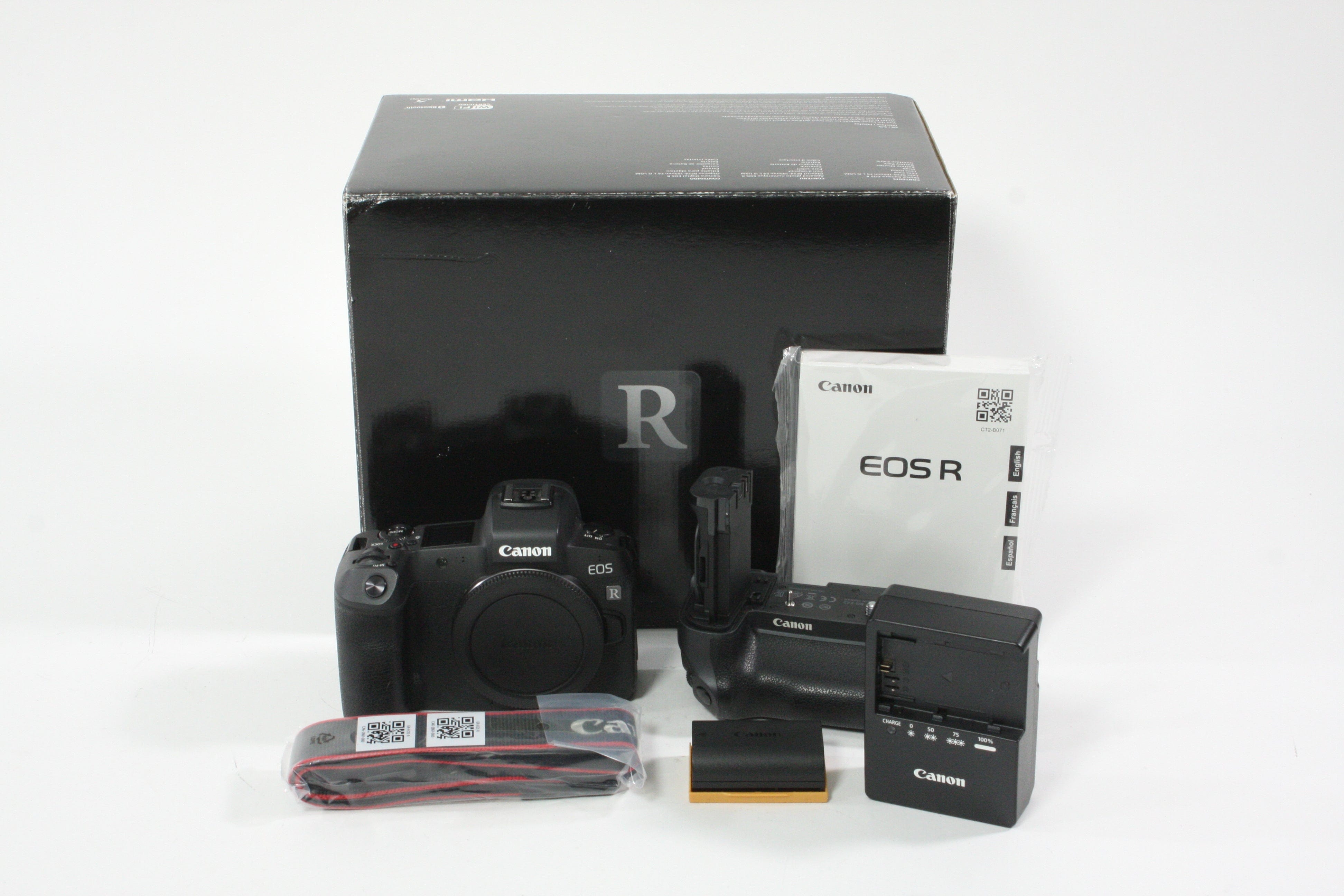 Canon EOS R w/Battery Grip BG-E22 - Shutter Count 62000 or less