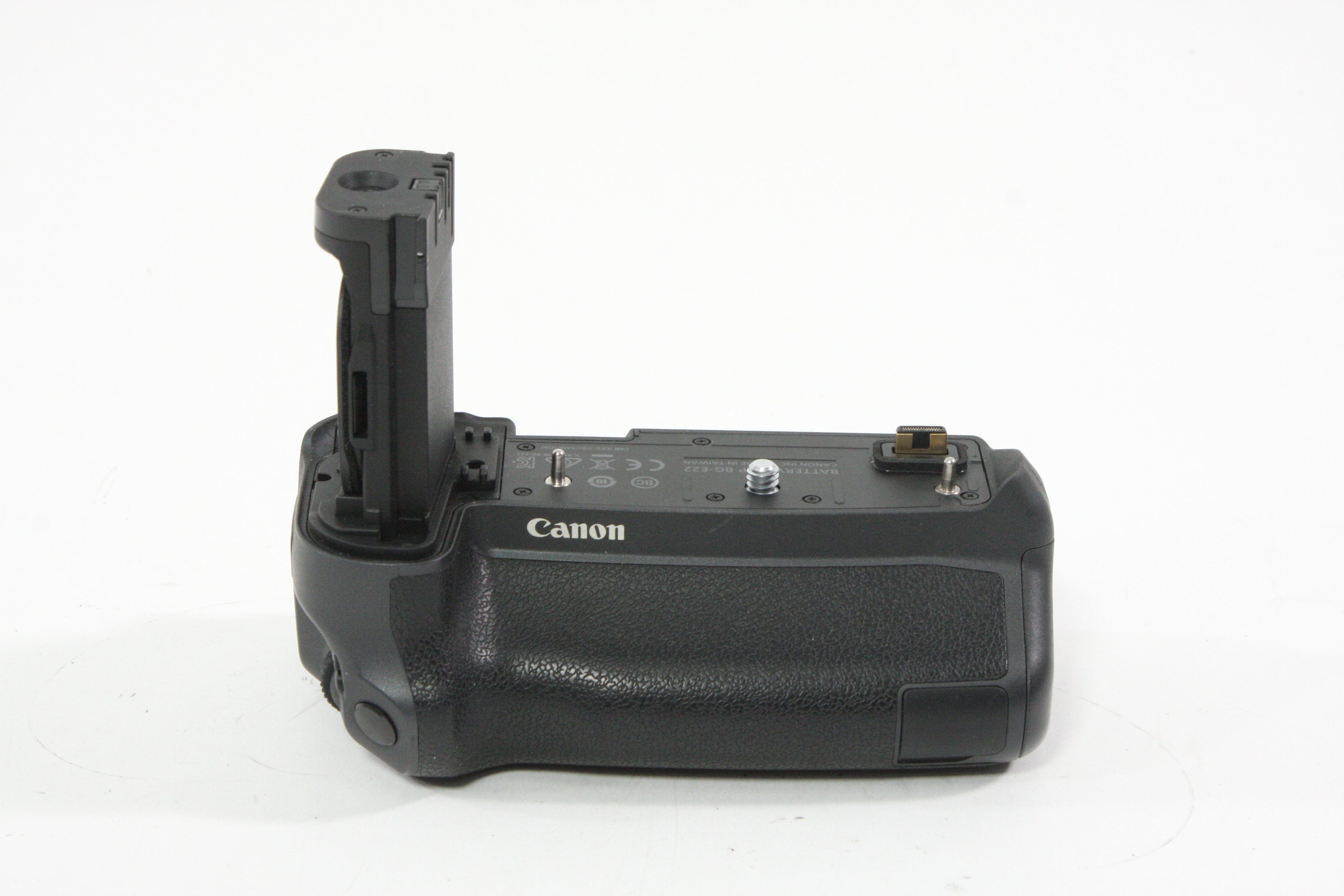Canon EOS R w/Battery Grip BG-E22 - Shutter Count 62000 or less