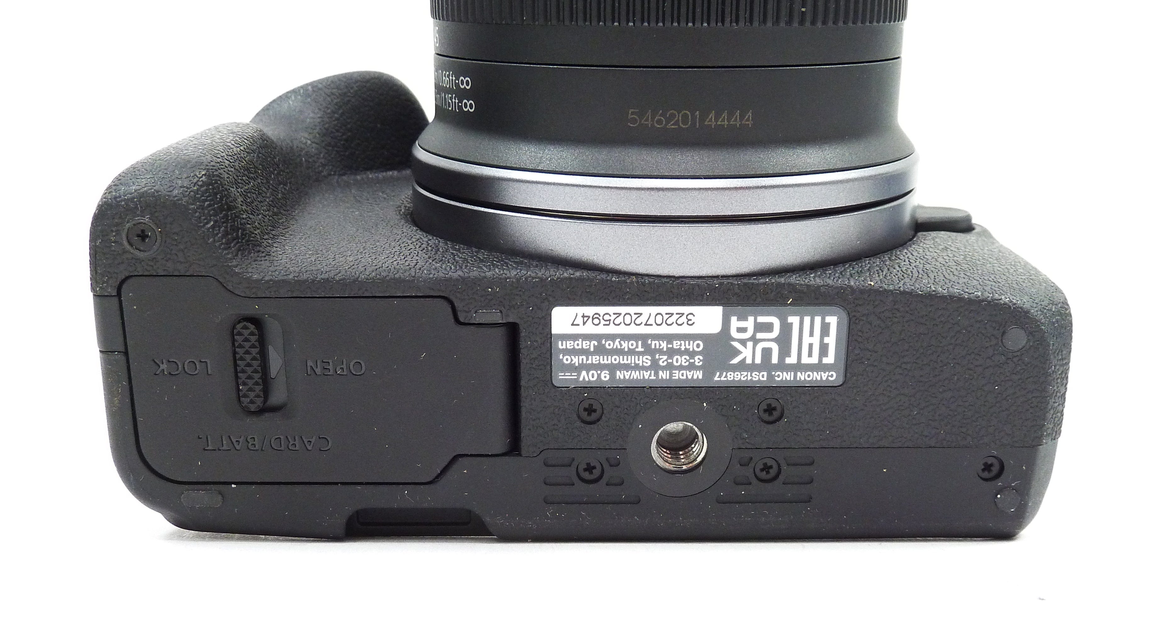 Canon EOS R50 with 18-45mm f/4.5-6.3 IS STM Lens with Shutter Count < 1,000 (1%)