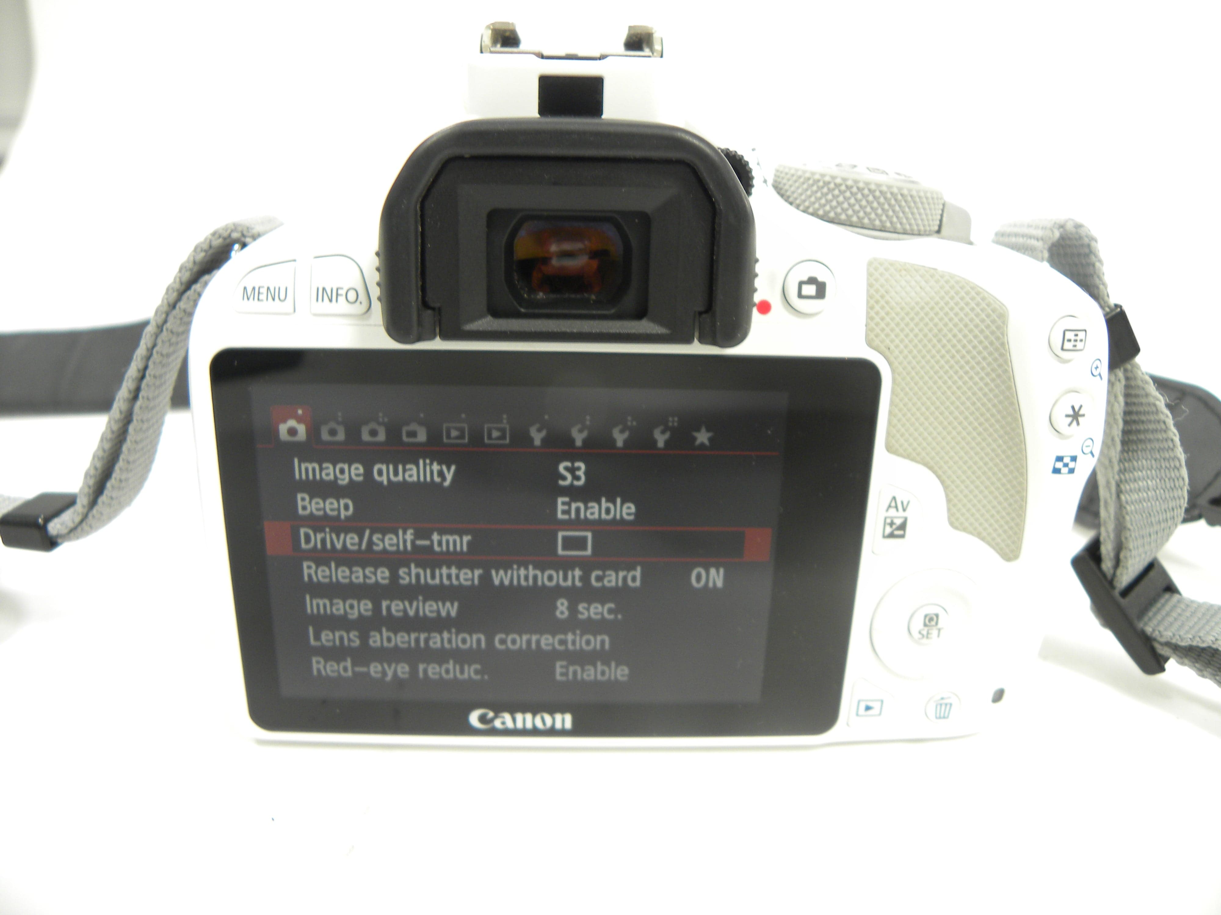 Canon EOS Rebel SL1 (White) w/EF-S 18-55mm f3.5-5.6 IS STM