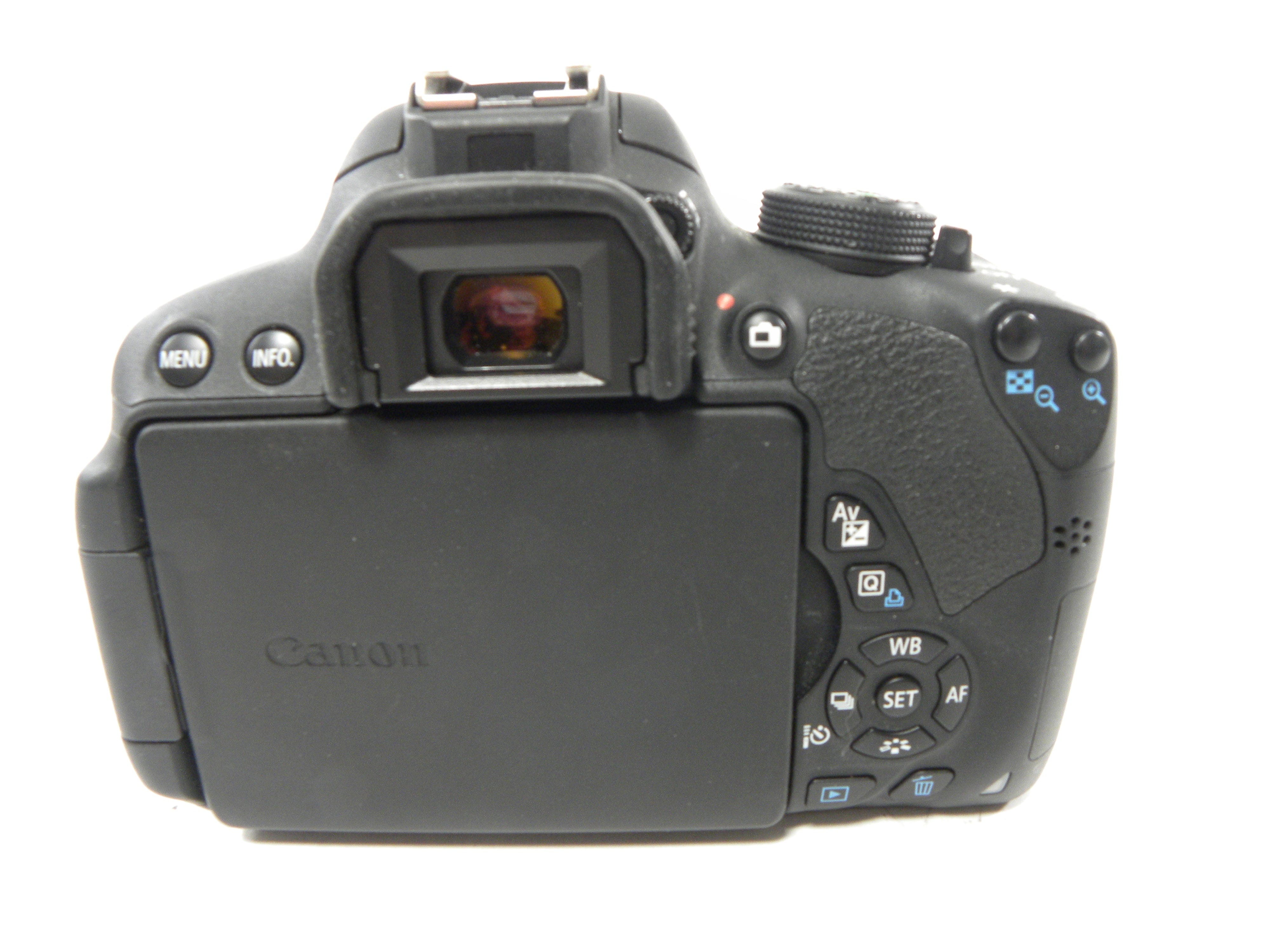 Canon EOS Rebel T5i 18.0mp Digital SLR body only Shutter Ct. 11,137