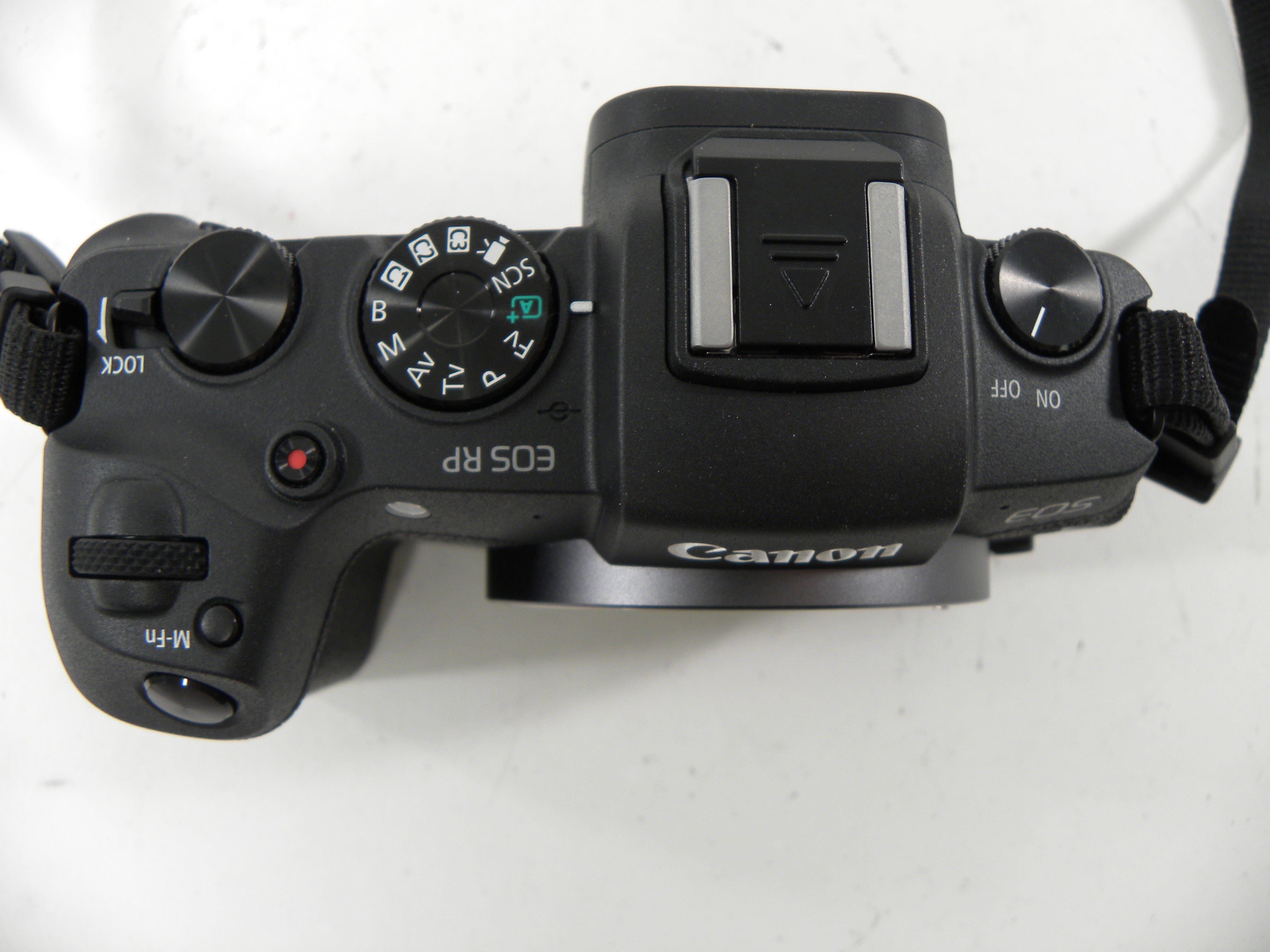 Canon EOS RP 26.2mp Digital Mirrorless Camera Body Only S/C <1000