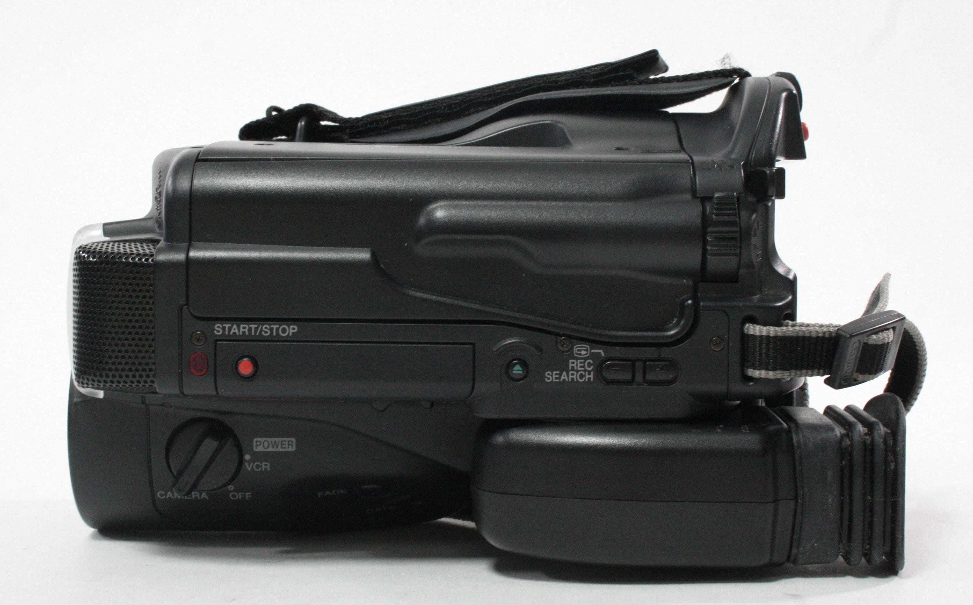 Canon ES800 8mm Camcorder with Accessories